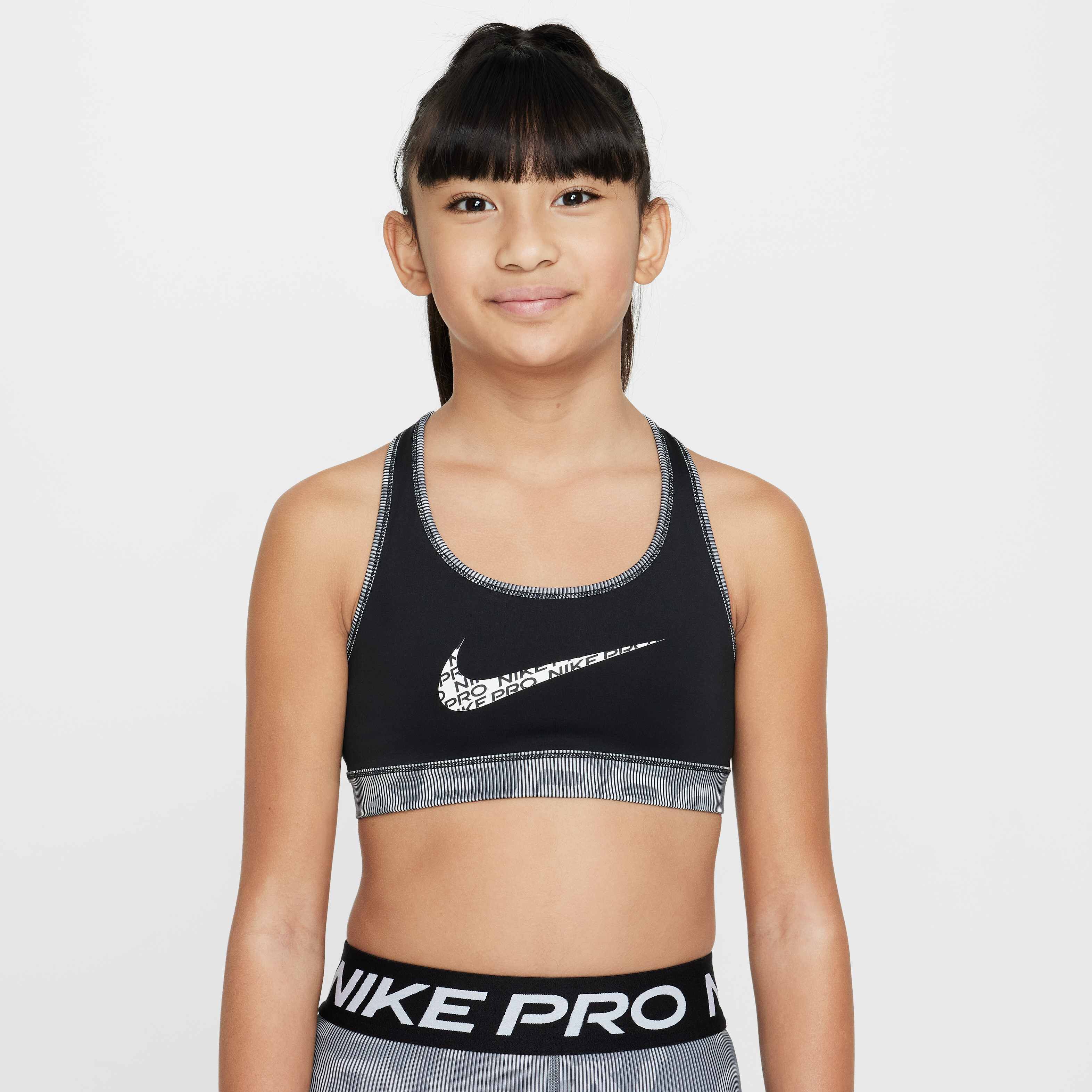 Nike Pro image number 5