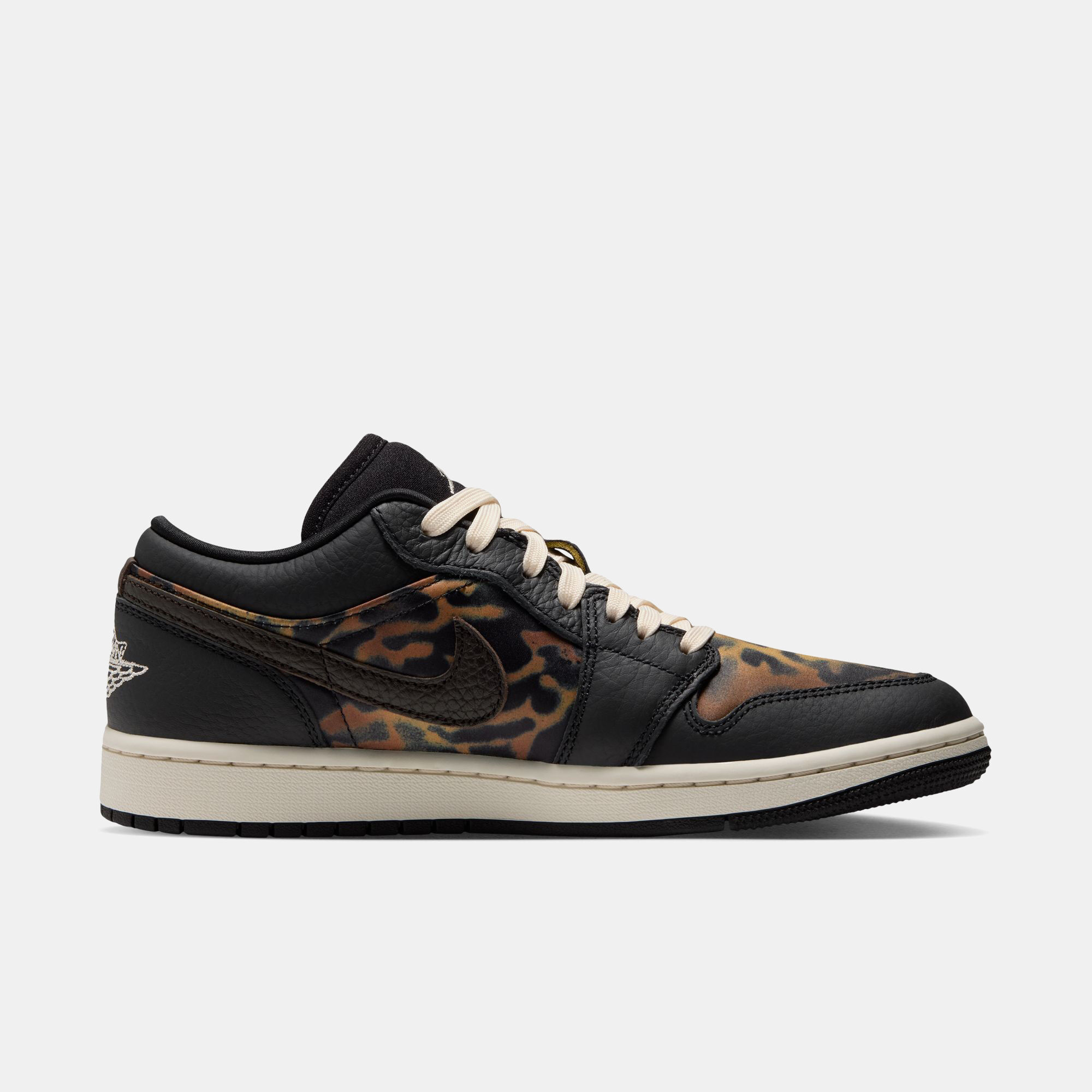 Air Jordan 1 Low SE image number 6