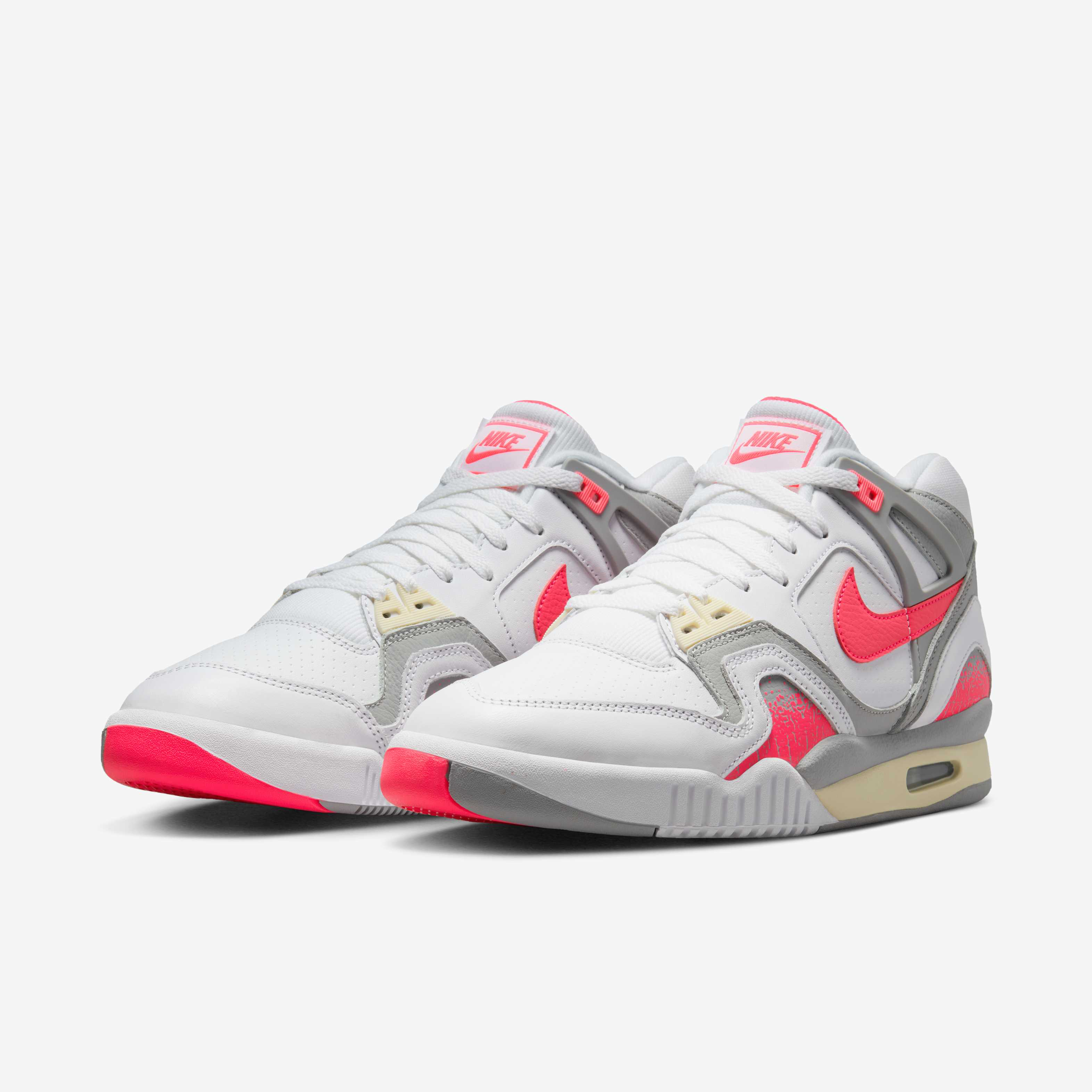 Nike Air Tech Challenge 2 image number 4