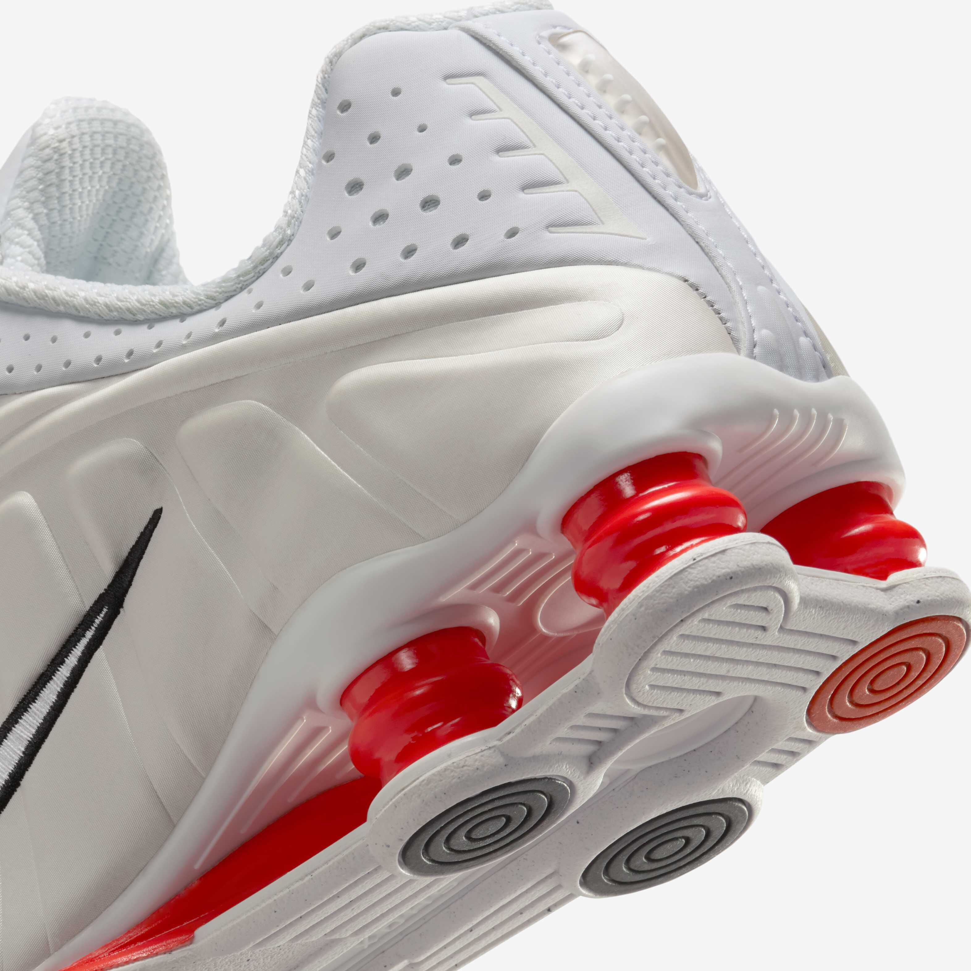 Nike Shox R4 image number 7