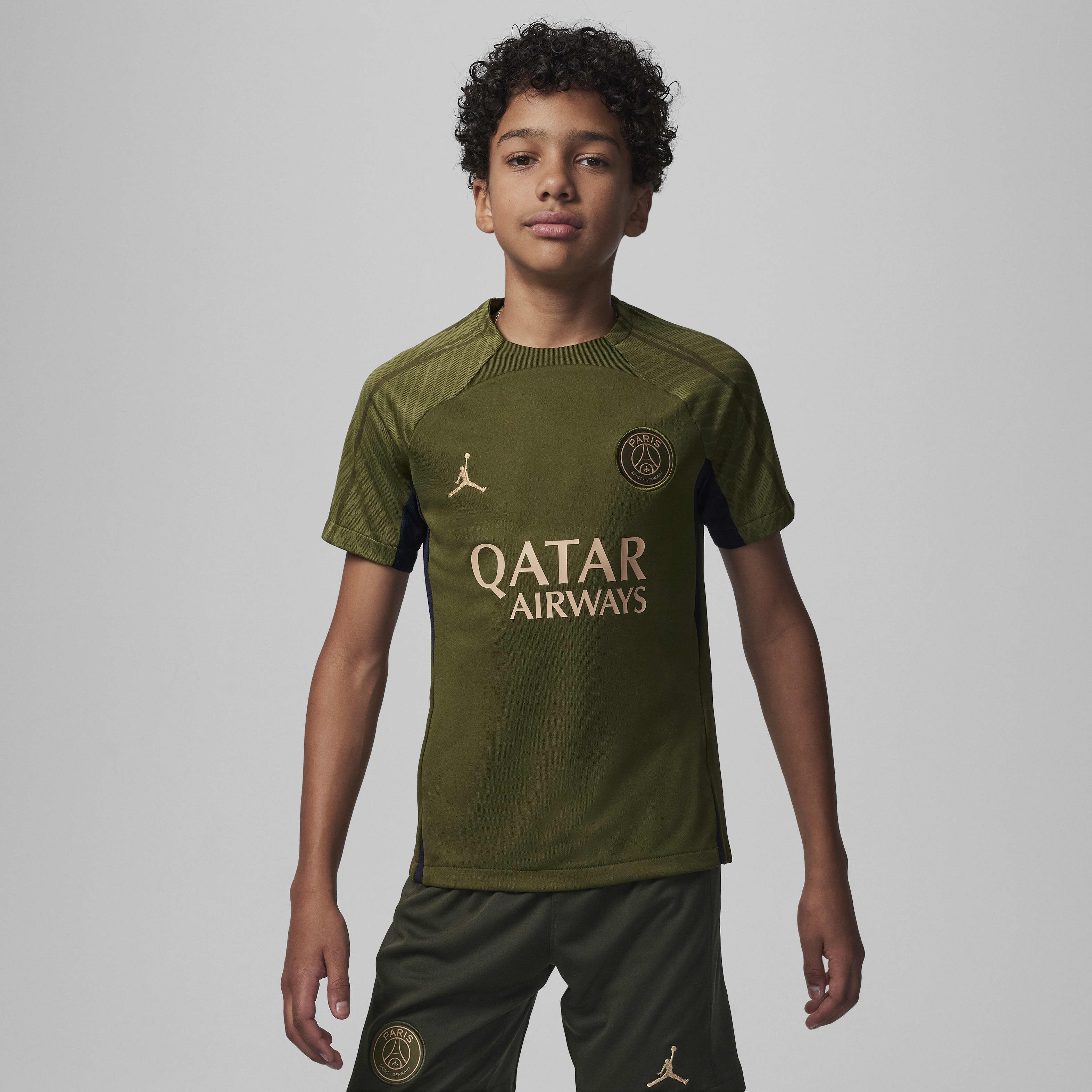 باريس سان جيرمان سترايك البديل image number 0