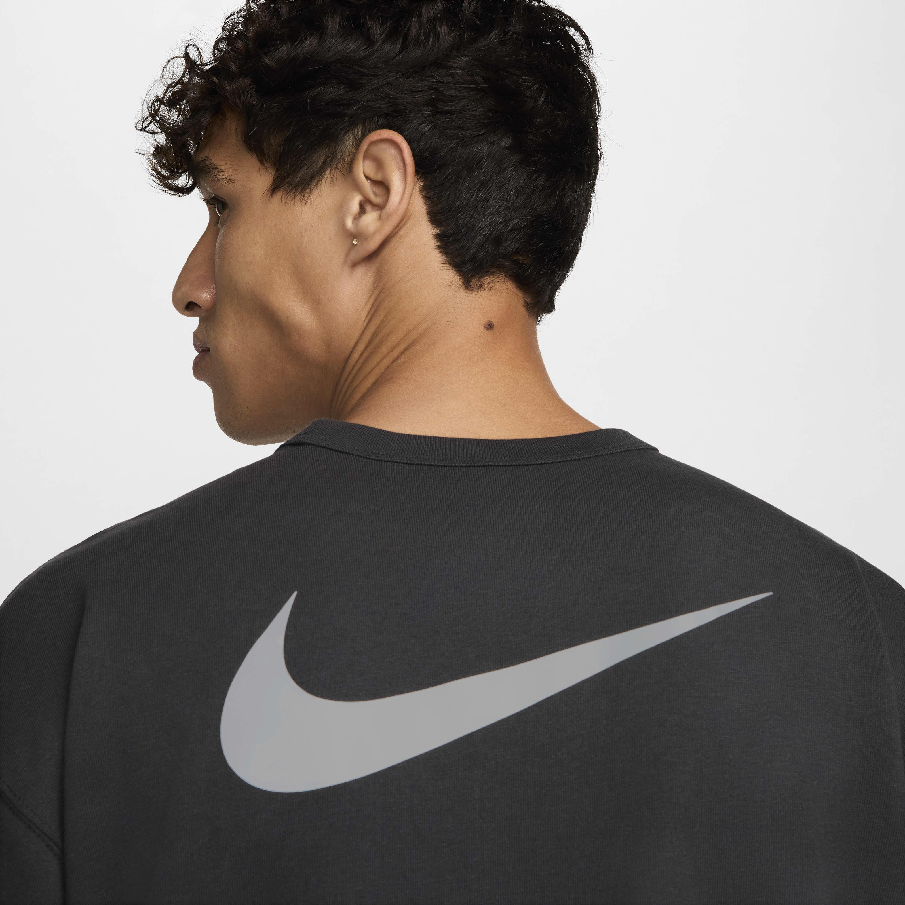 Nike image number 3