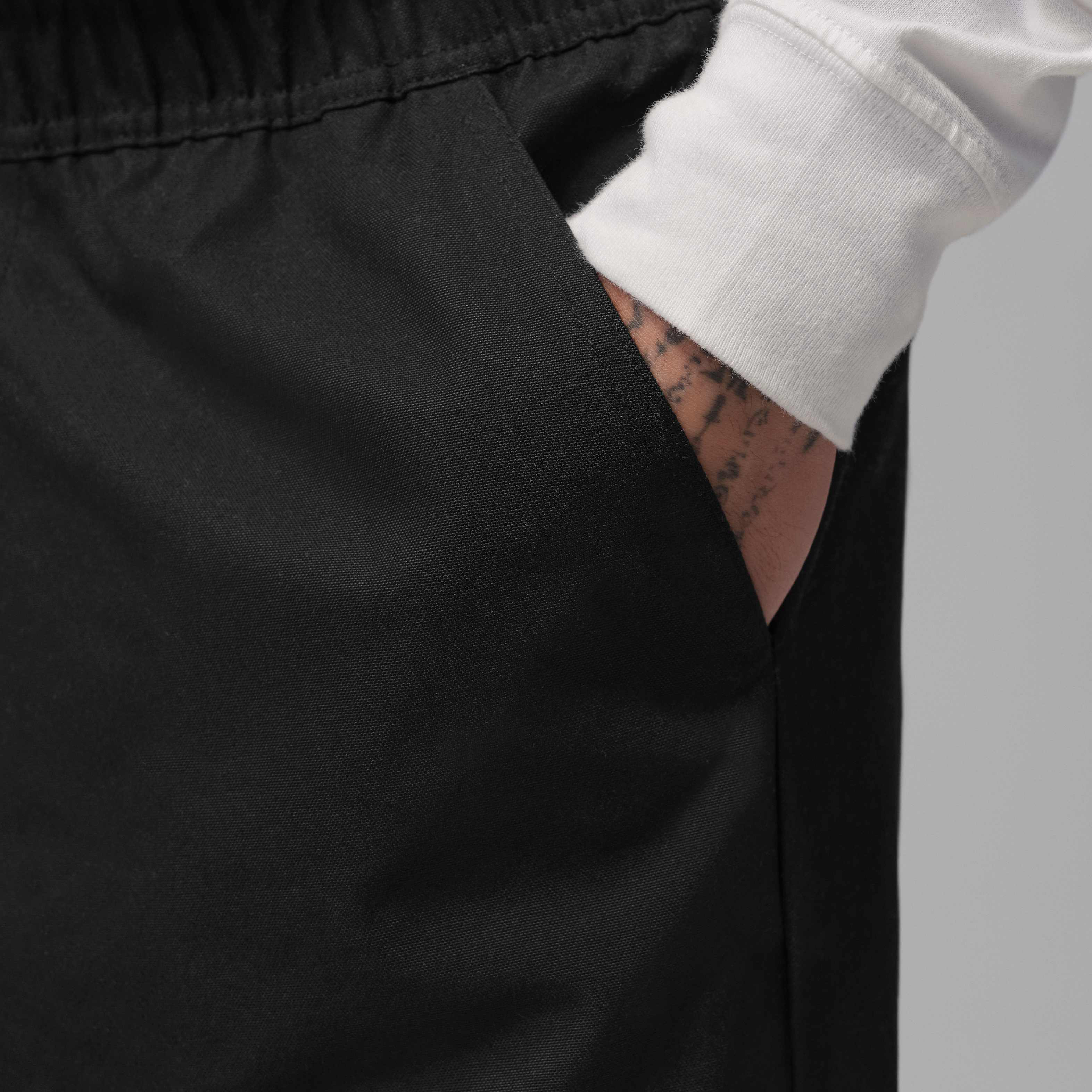 Jordan Brooklyn image number 4