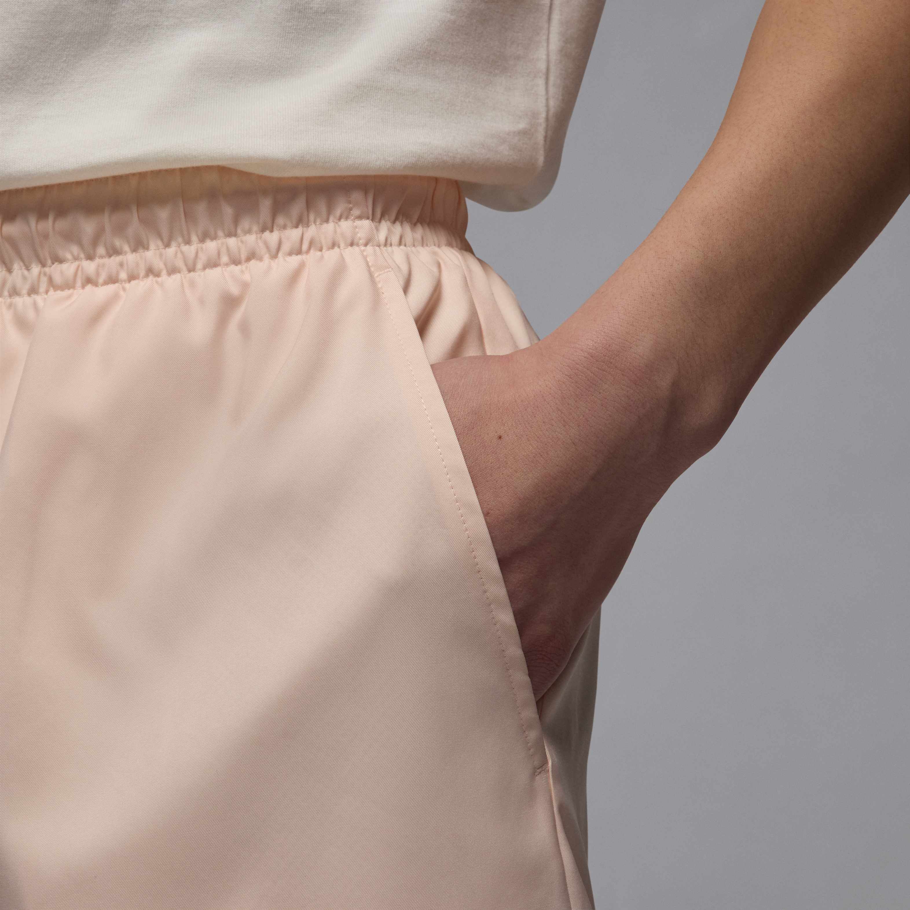 Jordan Essentials image number 3