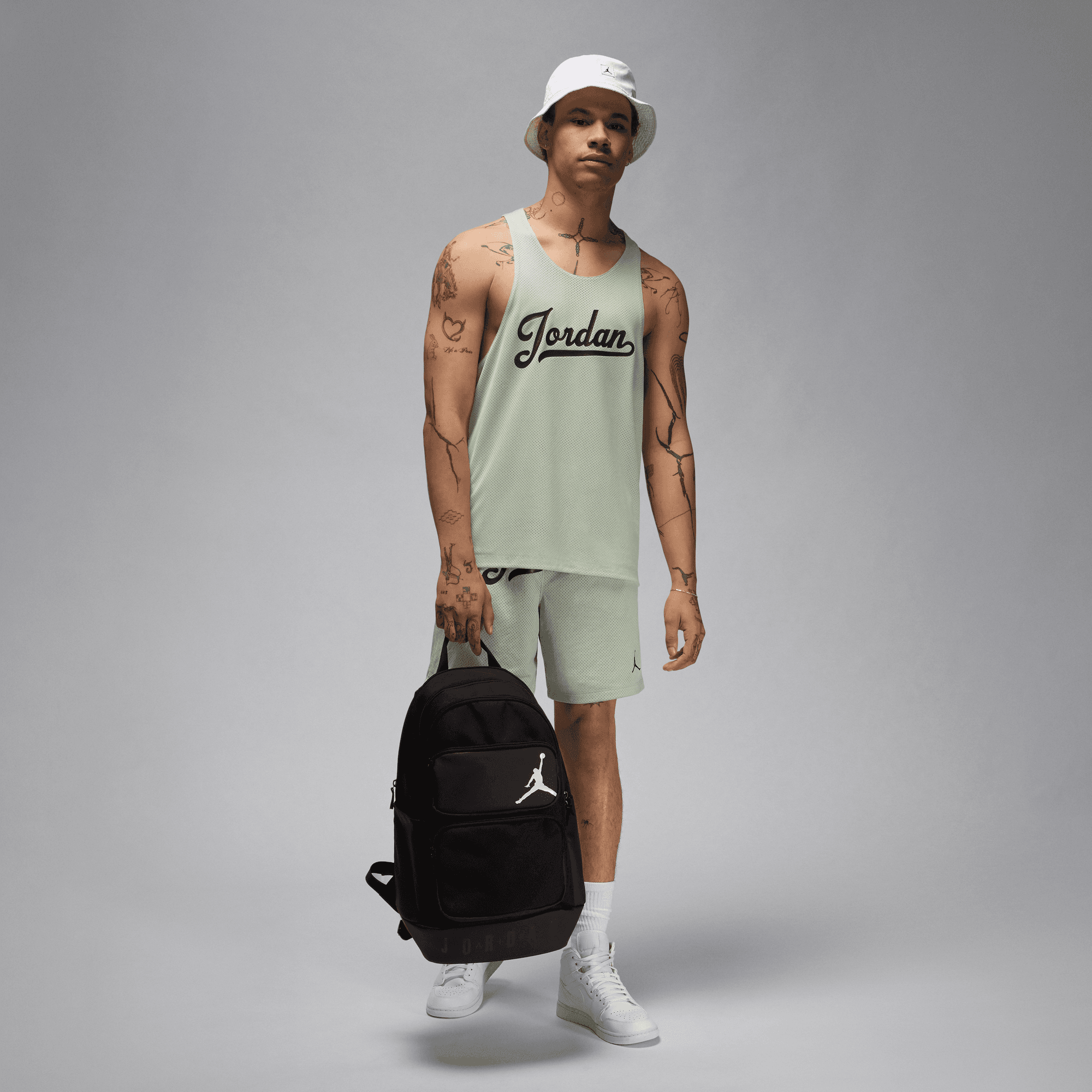 Jordan Essentials image number 2