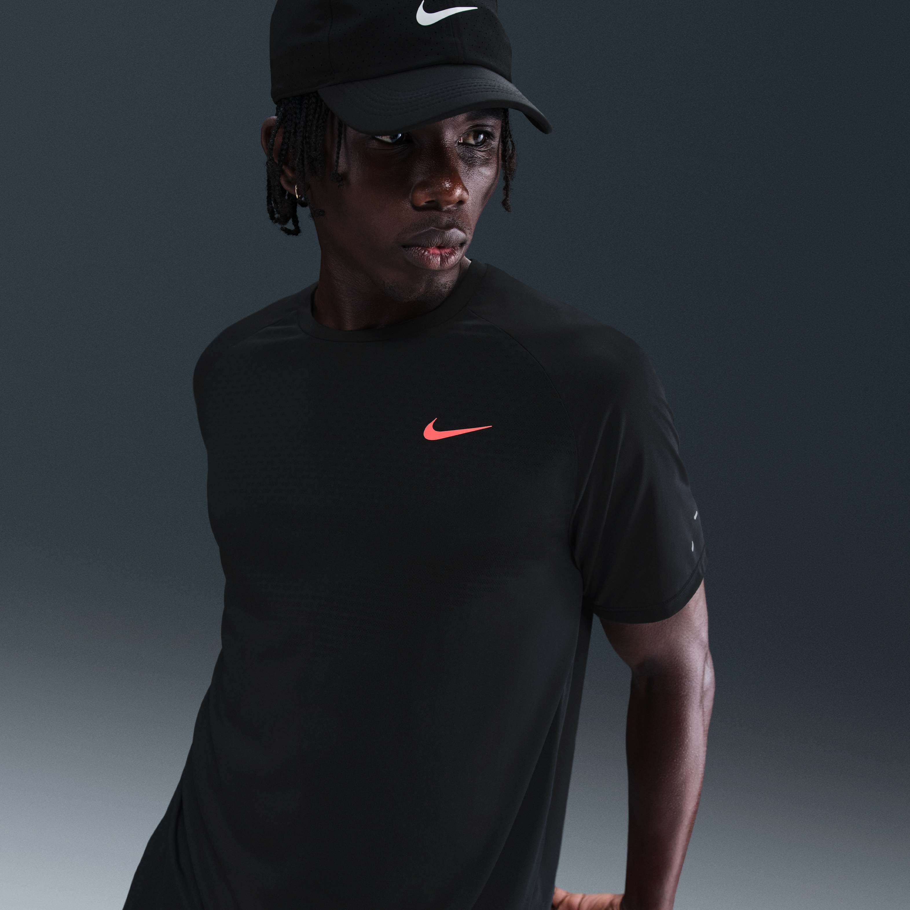 Nike Stride image number 0