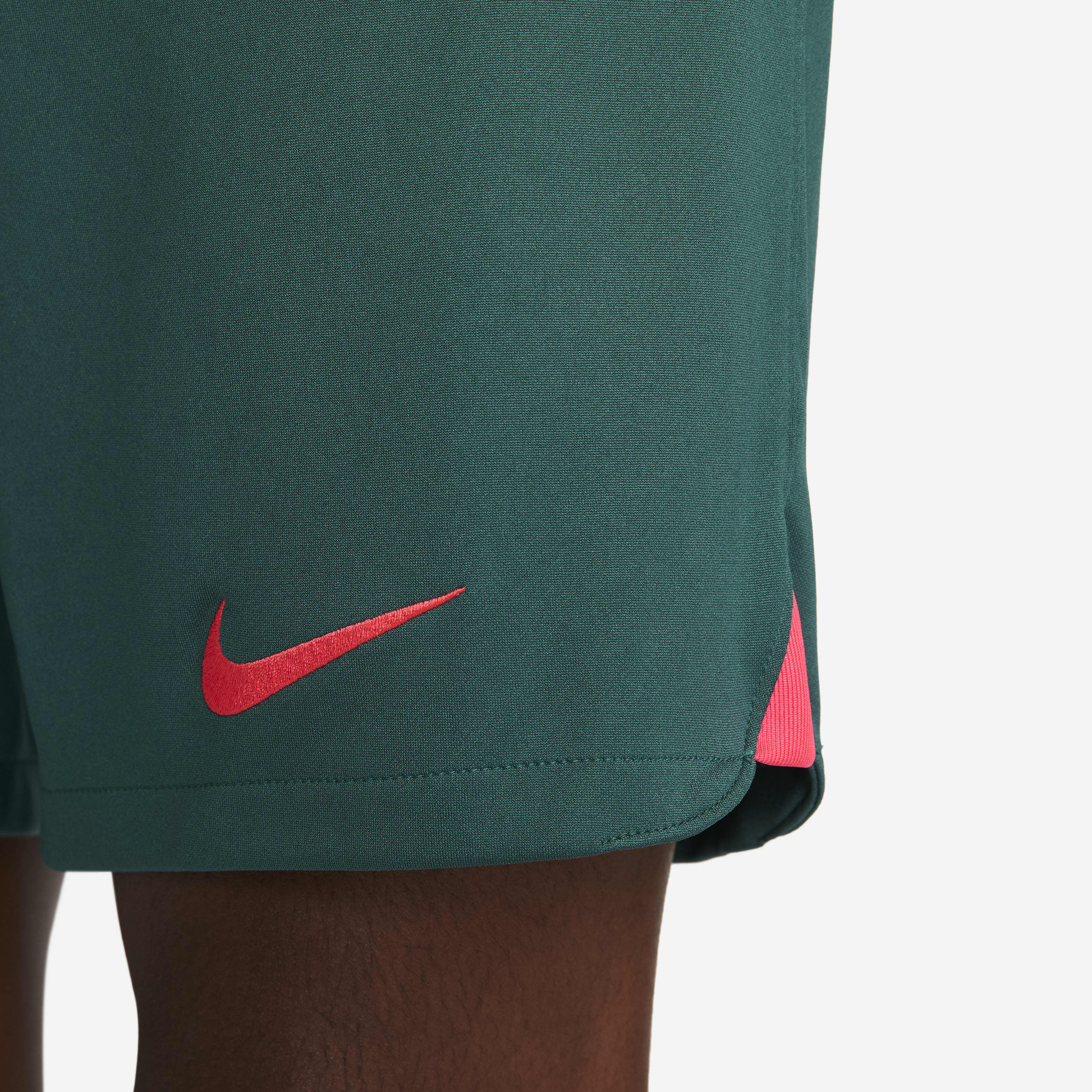 Liverpool F.C. 2022/23 Stadium Third image number 3