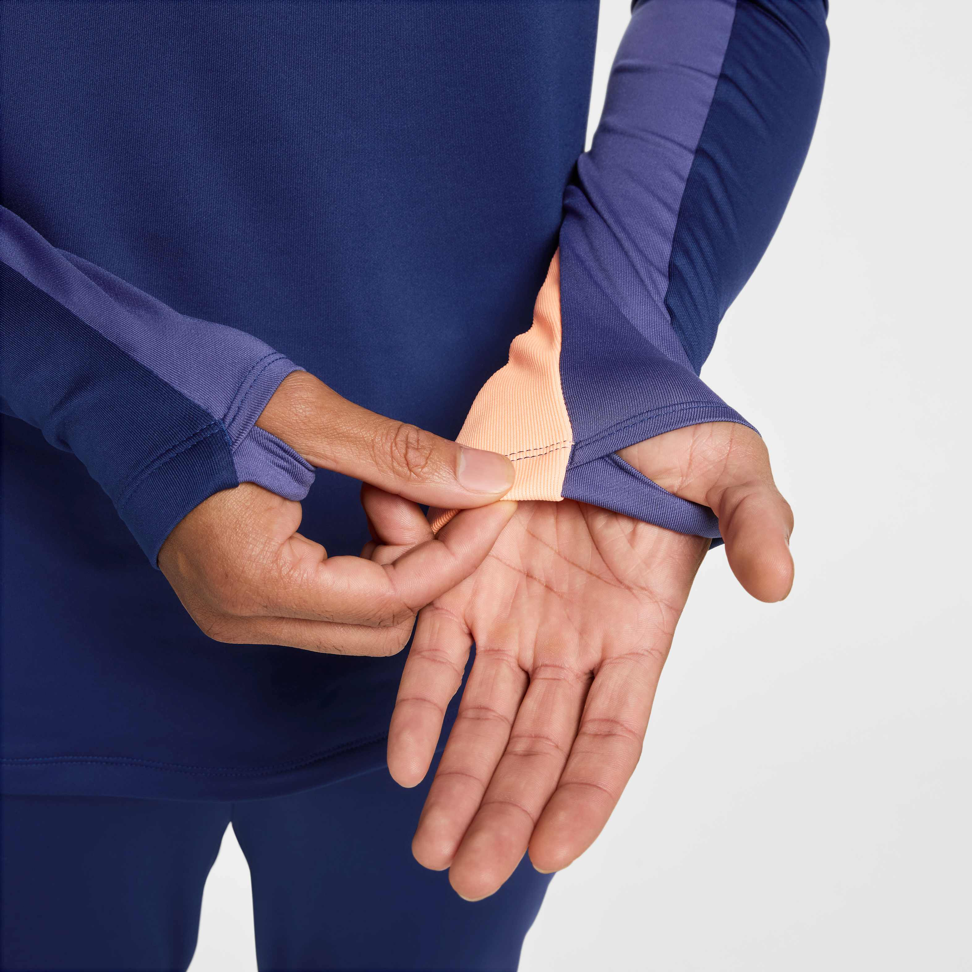 Nike Strike image number 5