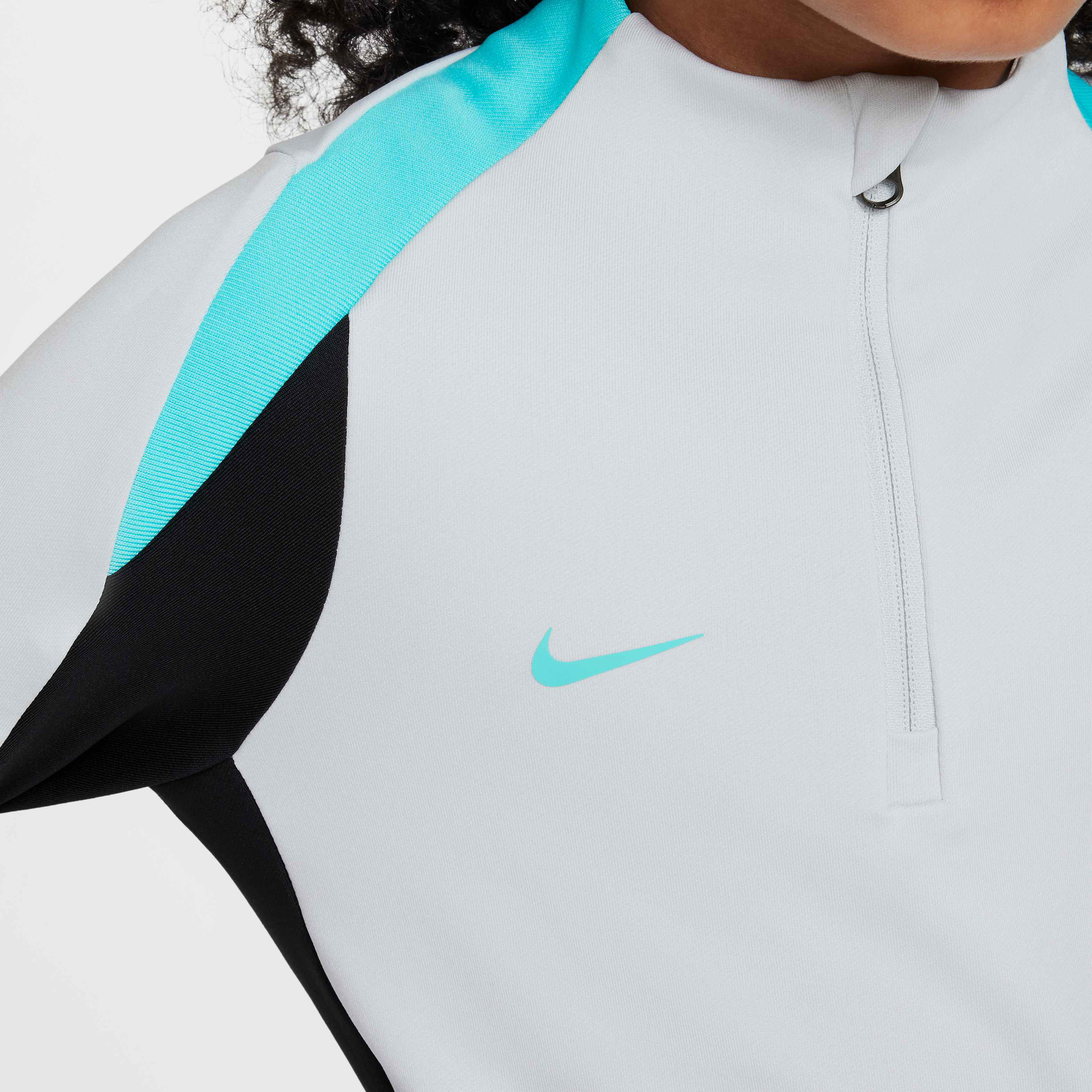 Nike Dri-FIT Strike image number 3