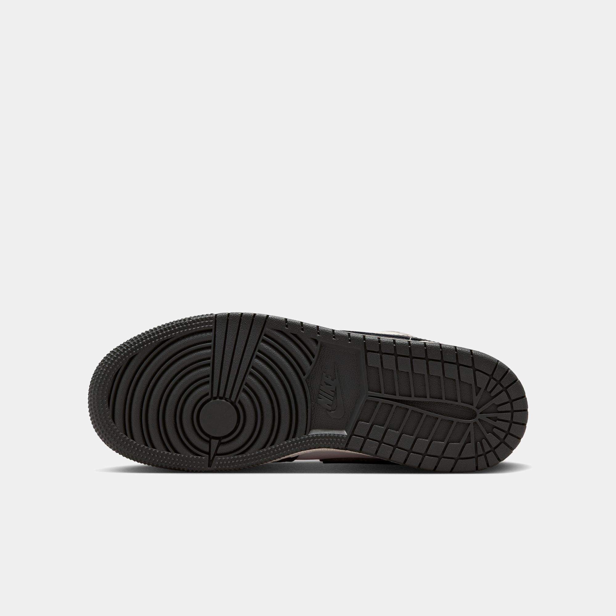 اير جوردن 1 لو SE image number 7