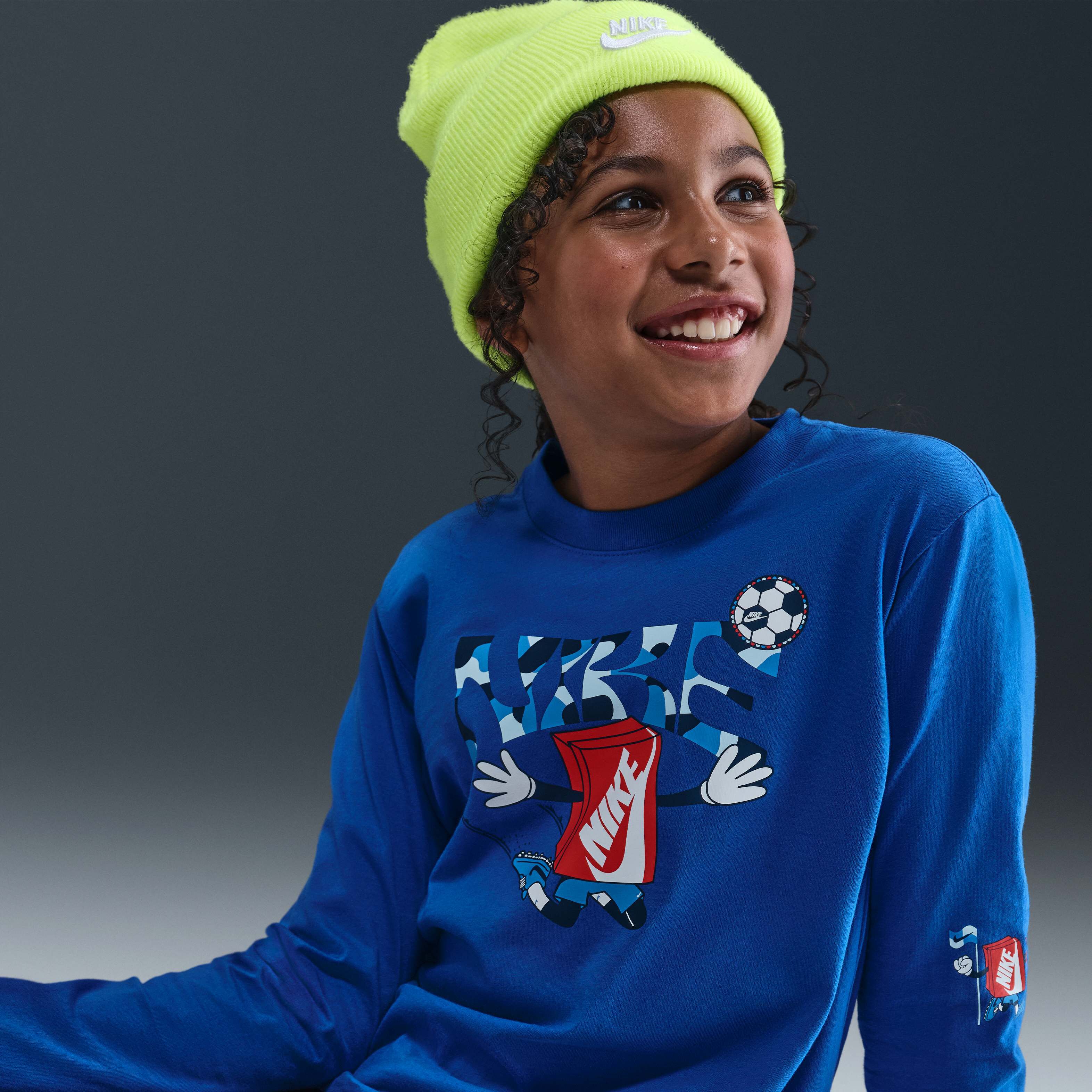 Nike Sportswear image number 2