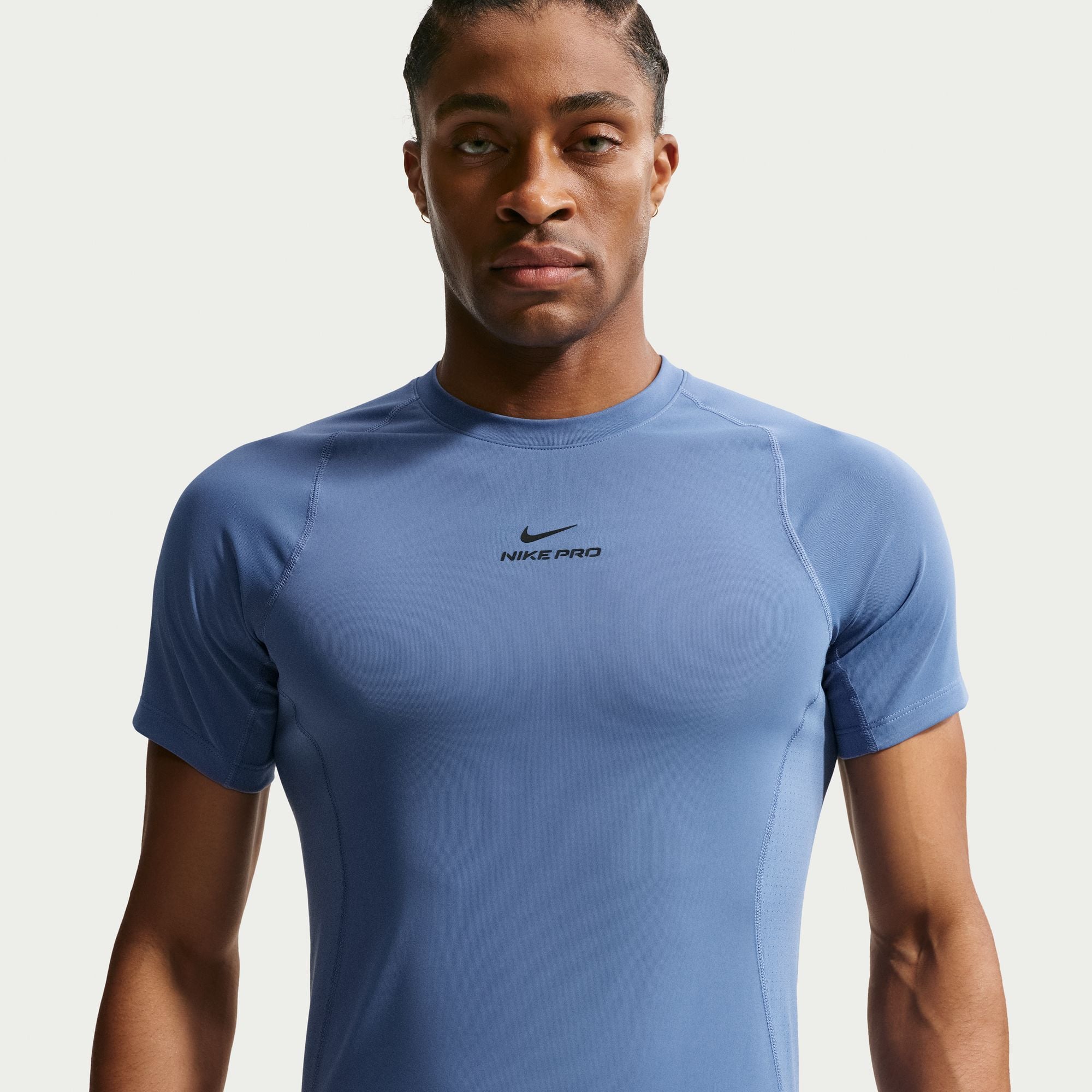 Nike Pro Training image number 2