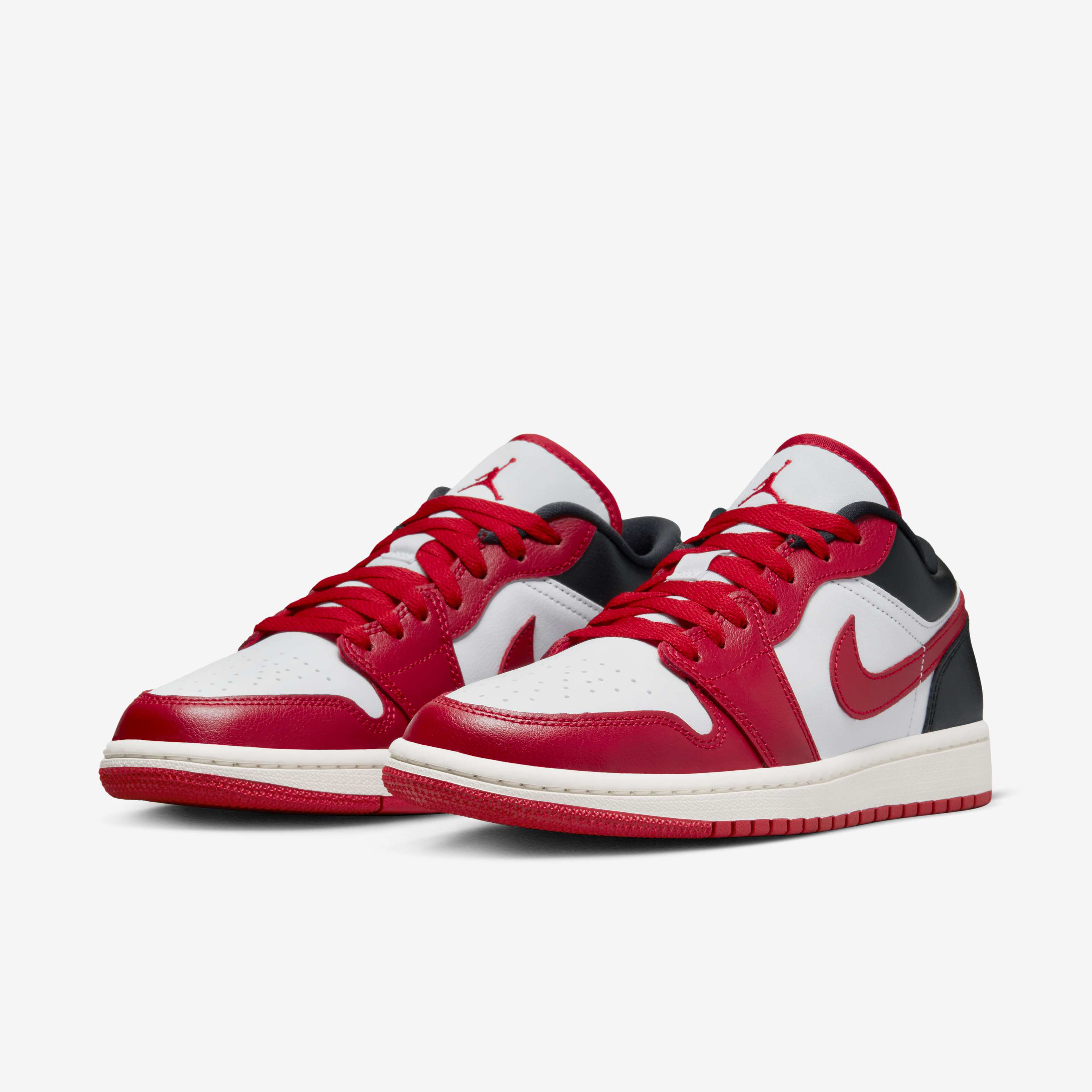 Air Jordan 1 Low image number 4