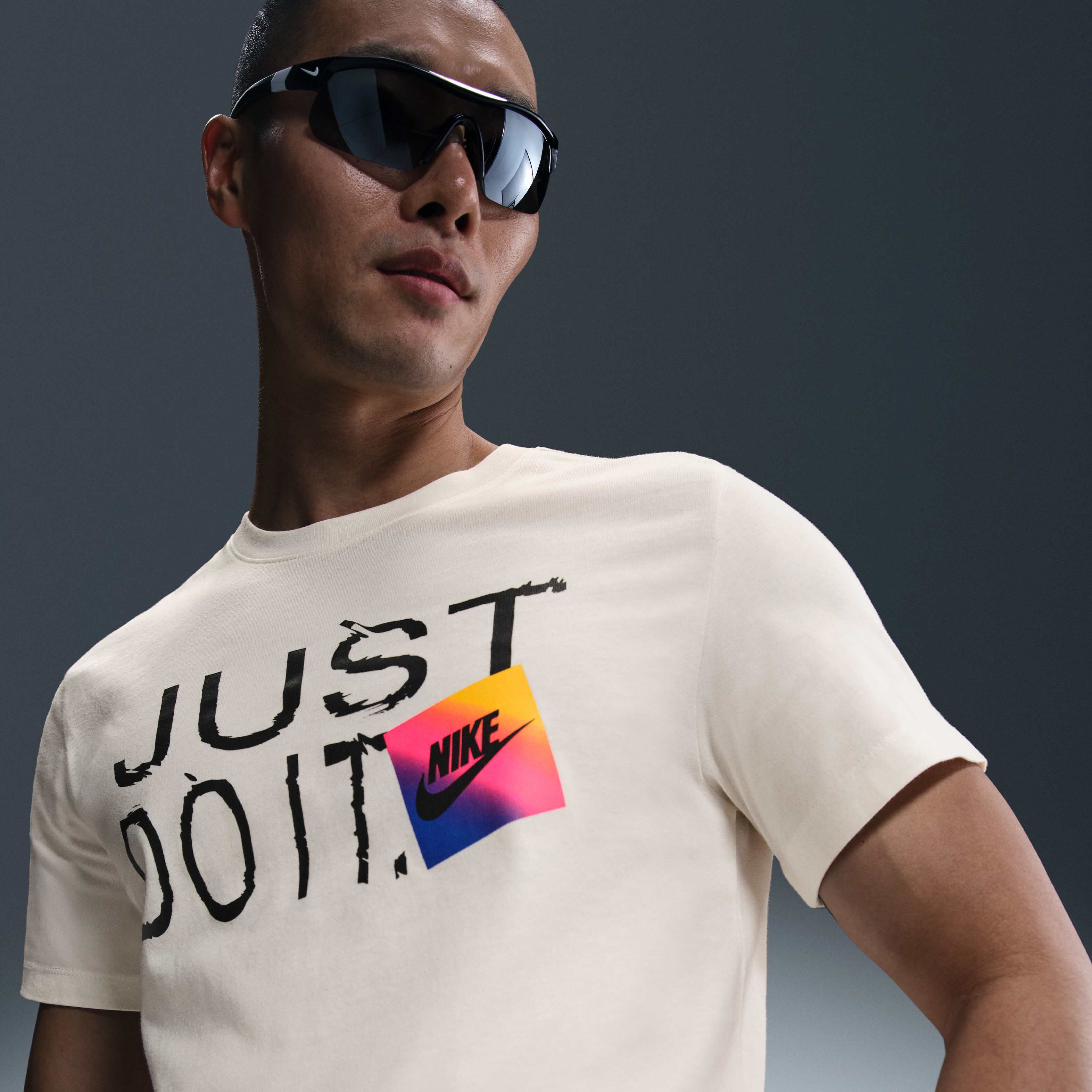 نايكي سبورتسوير image number 2