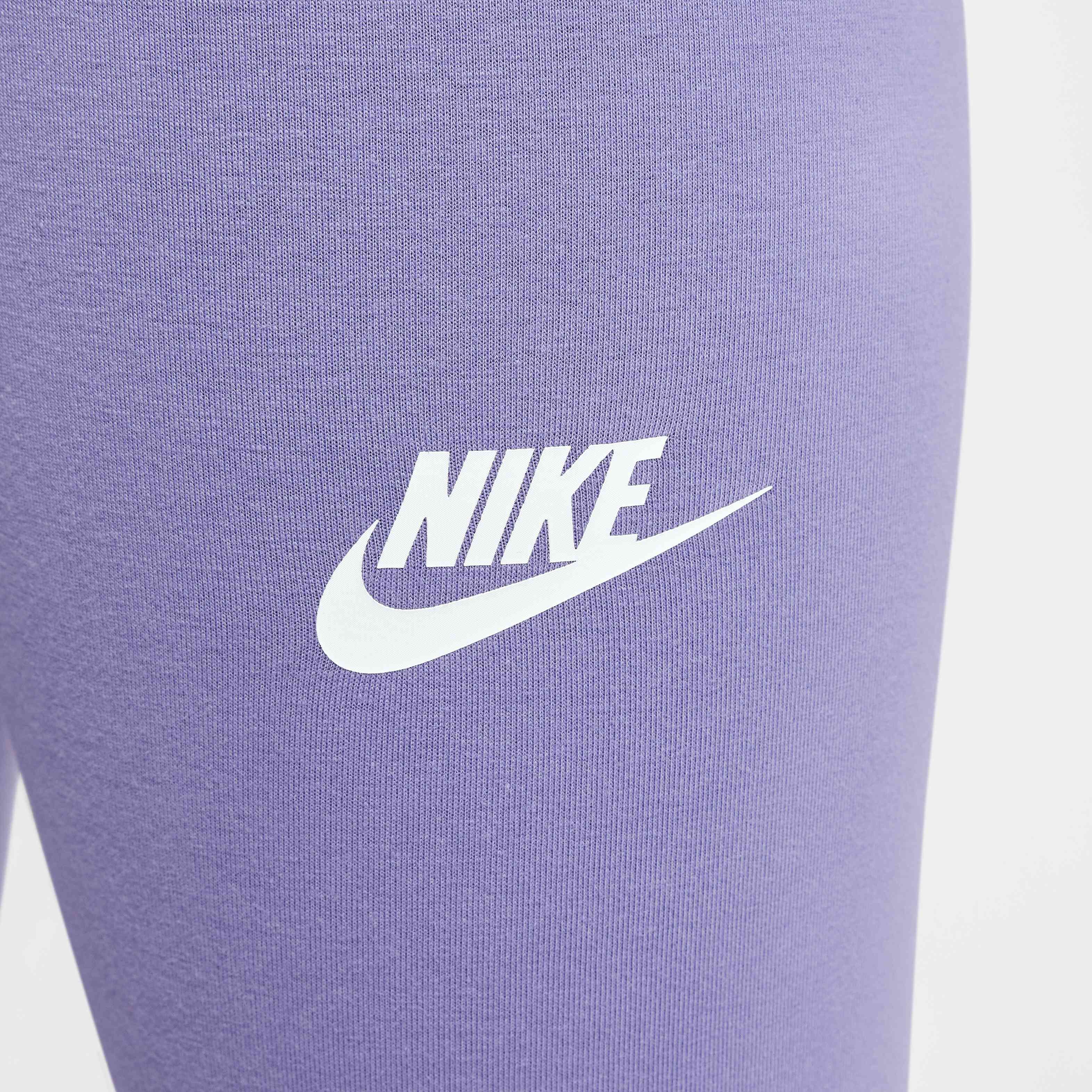 Nike Sportswear Classic image number 2