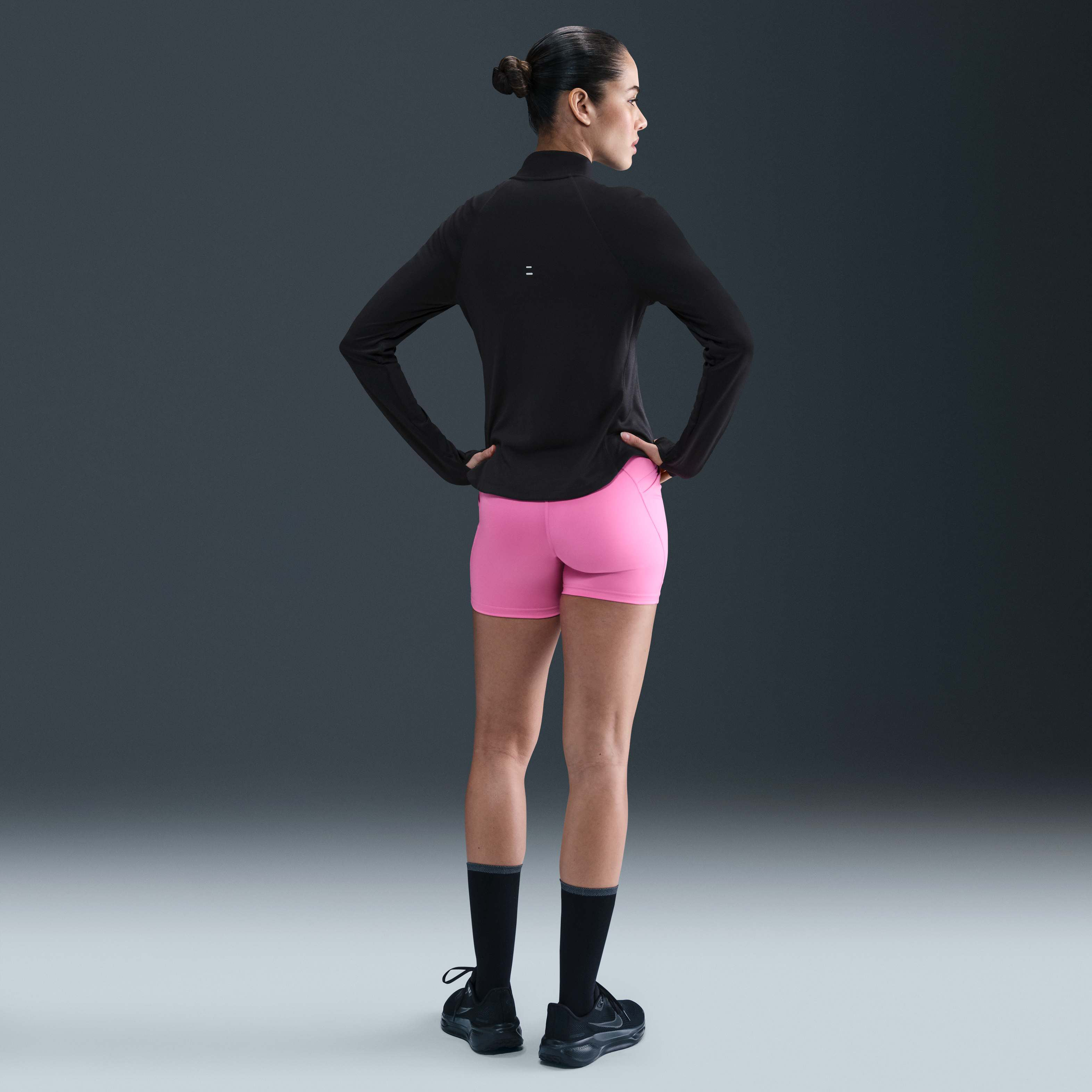 نايكي تيمبو image number 4