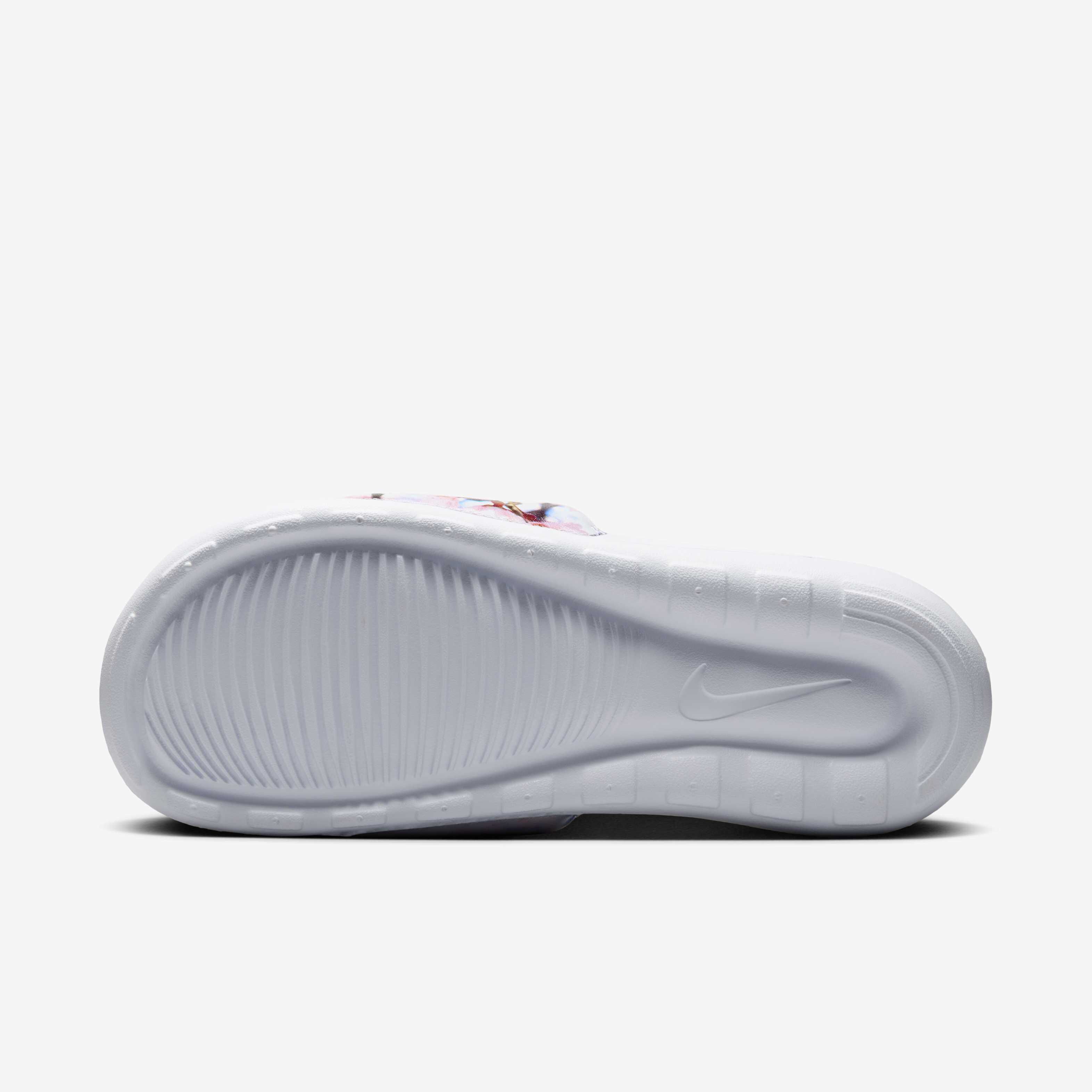 Nike Victori One image number 2