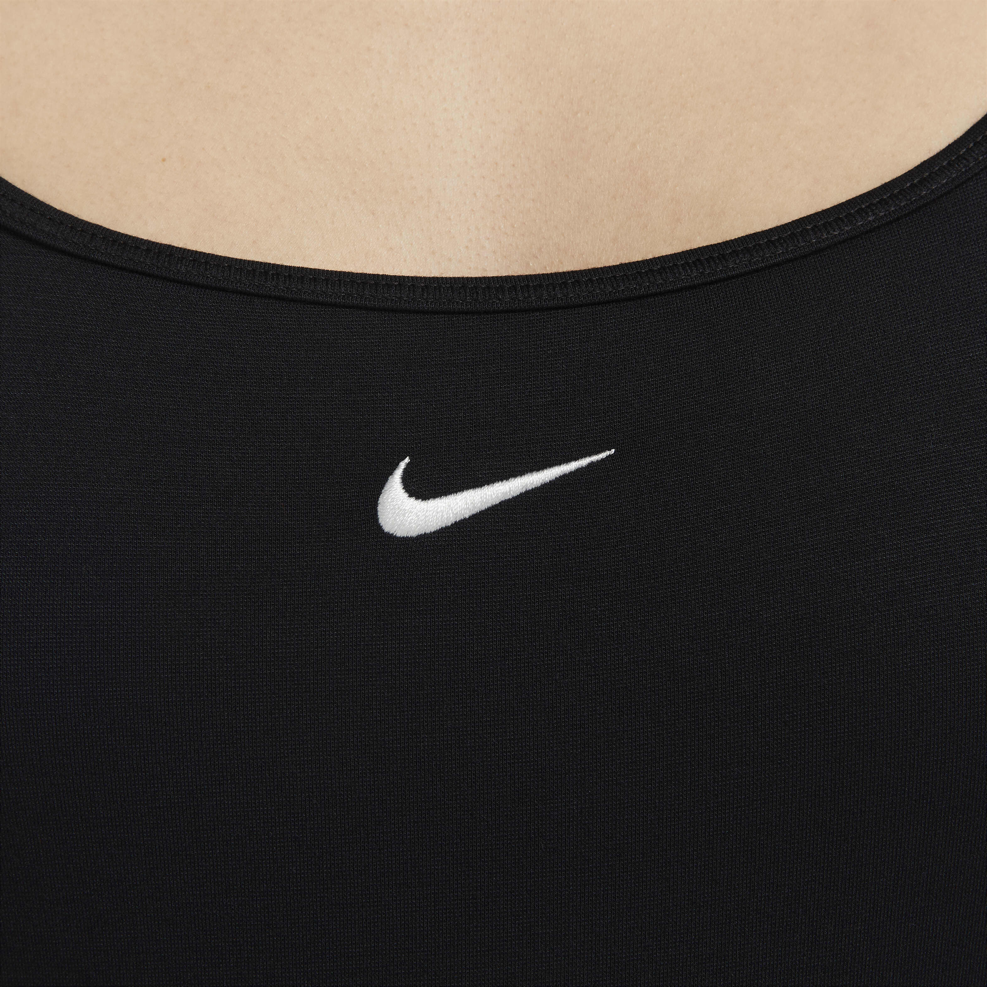 Nike Sportswear Essentials image number 2