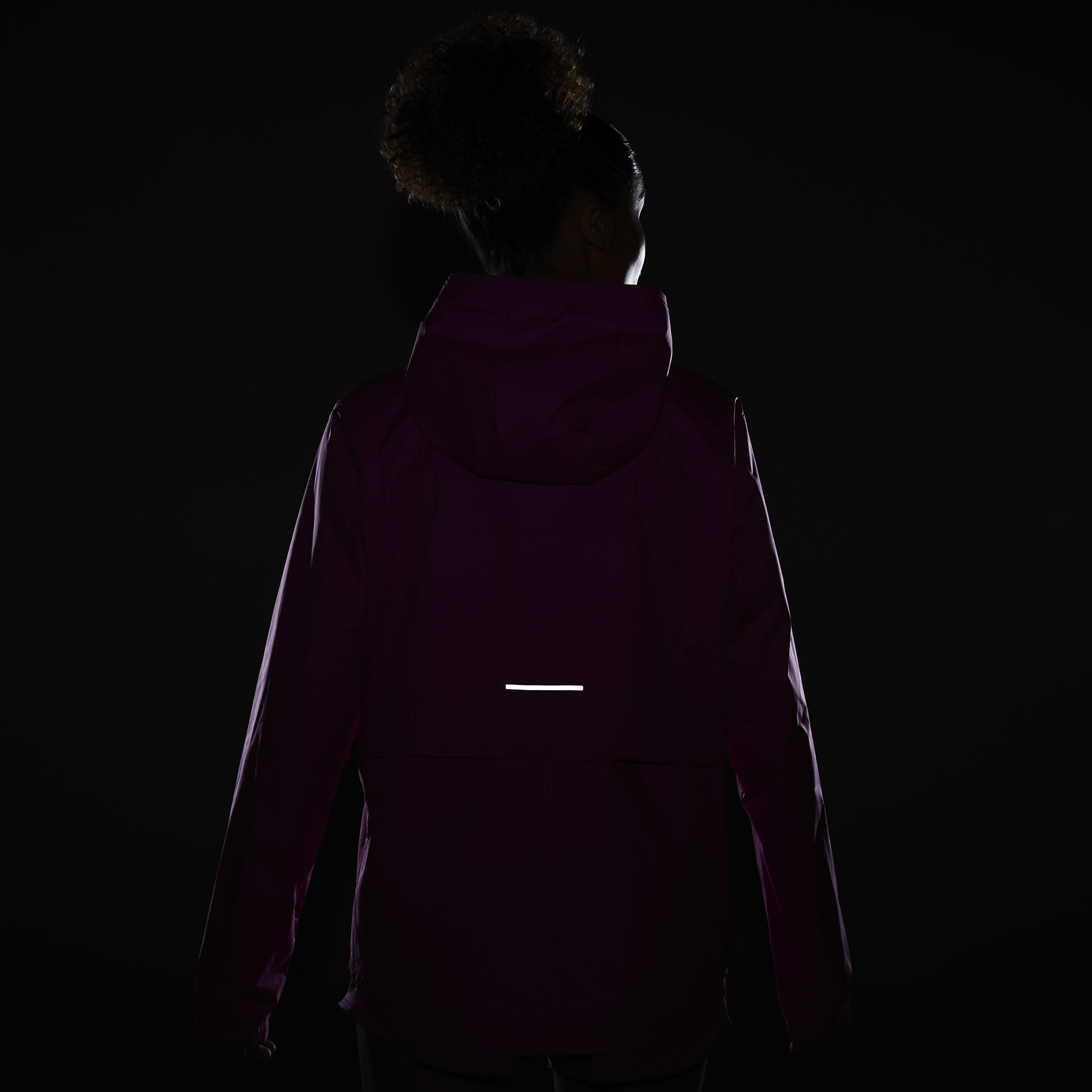 Nike Essential image number 7