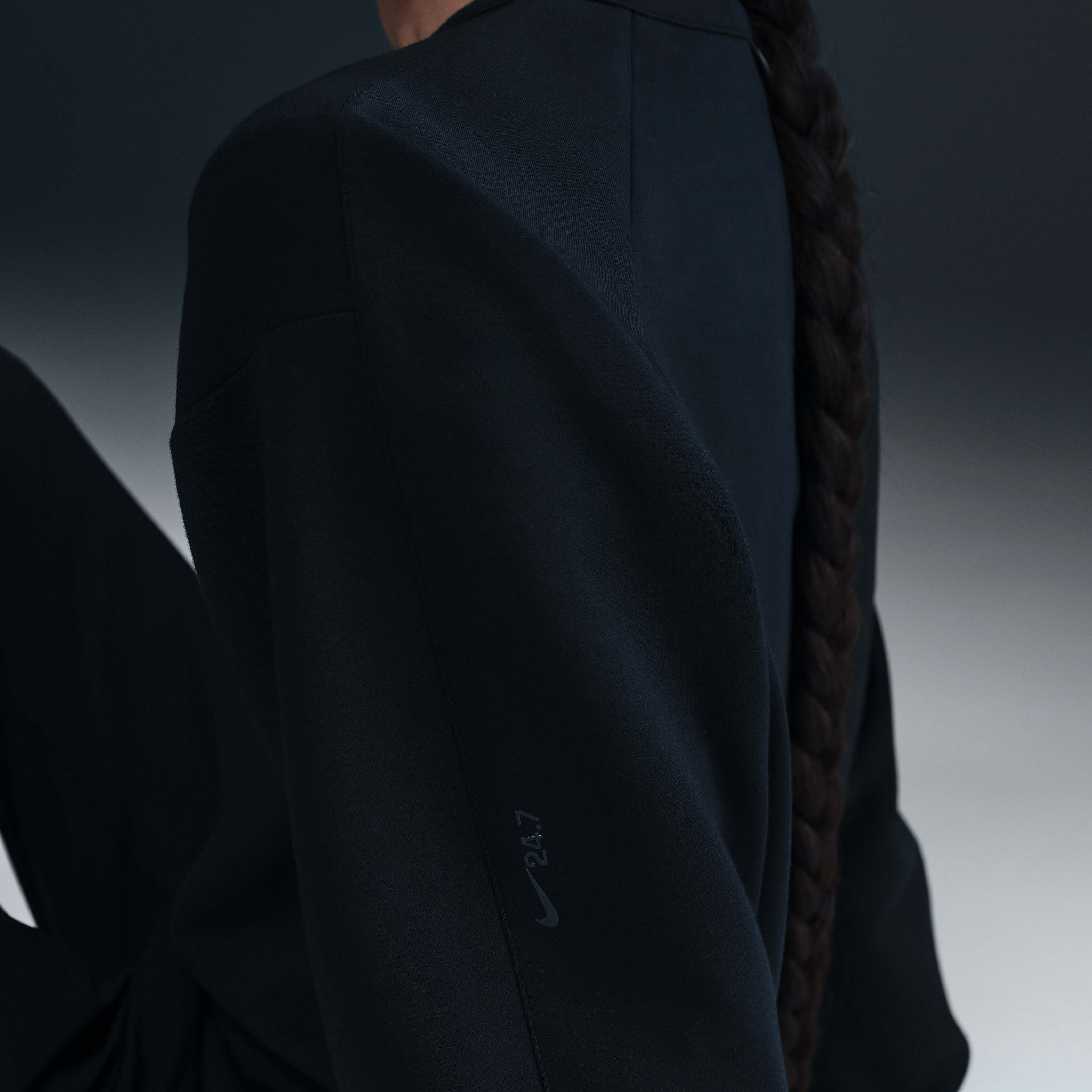 نايكي 24.7 امبوسبلي سوفت image number 5