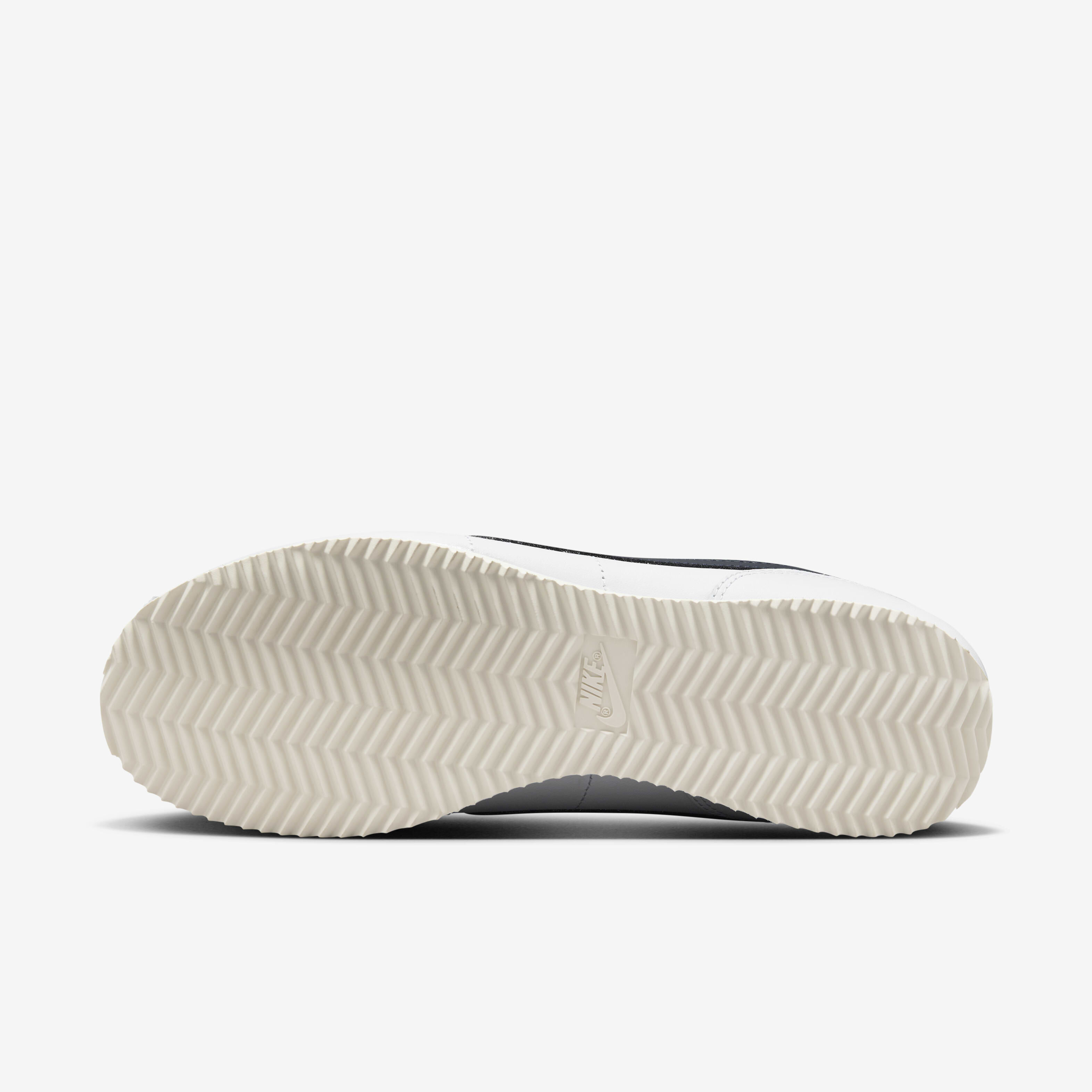 Nike Cortez Leather image number 1