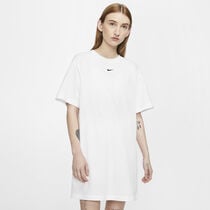 Nike Sportswear Essential