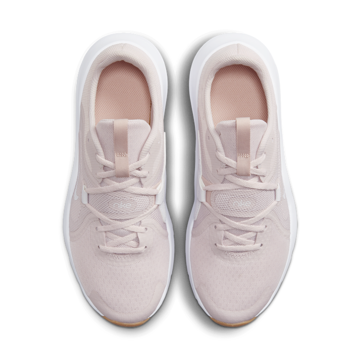 Womens nike in season top tr 6