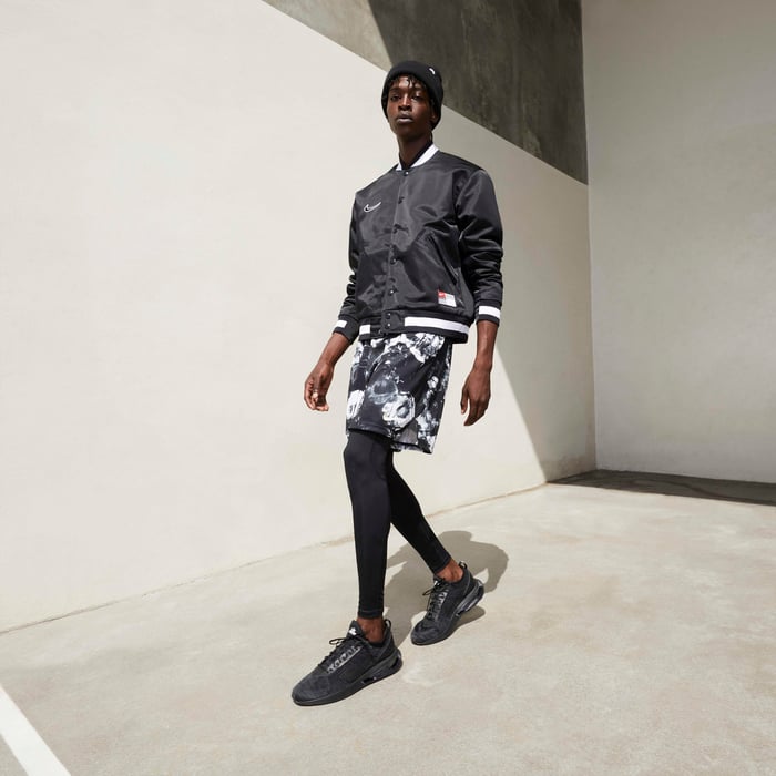 Nike Air Max Flyknit Racer Next Nature image number 9 Nike Air Max Flyknit Racer Next Nature image number 9
