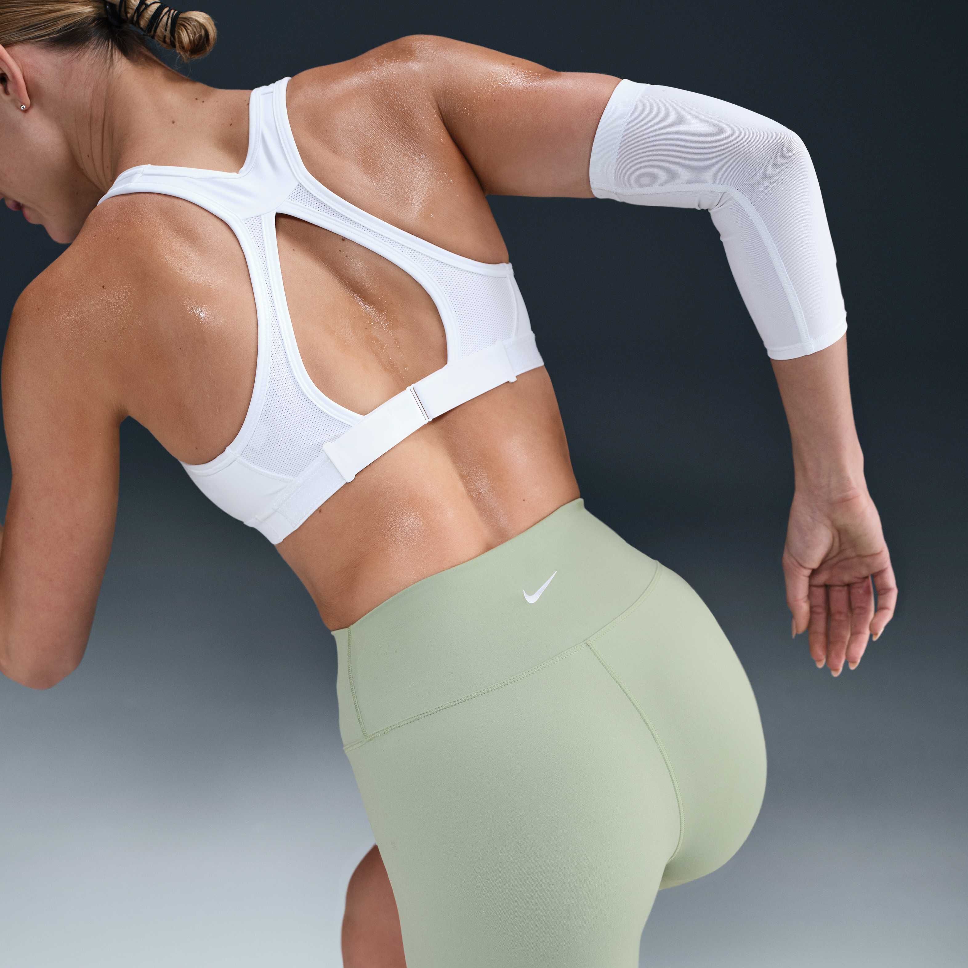 Nike One Fitted image number 2