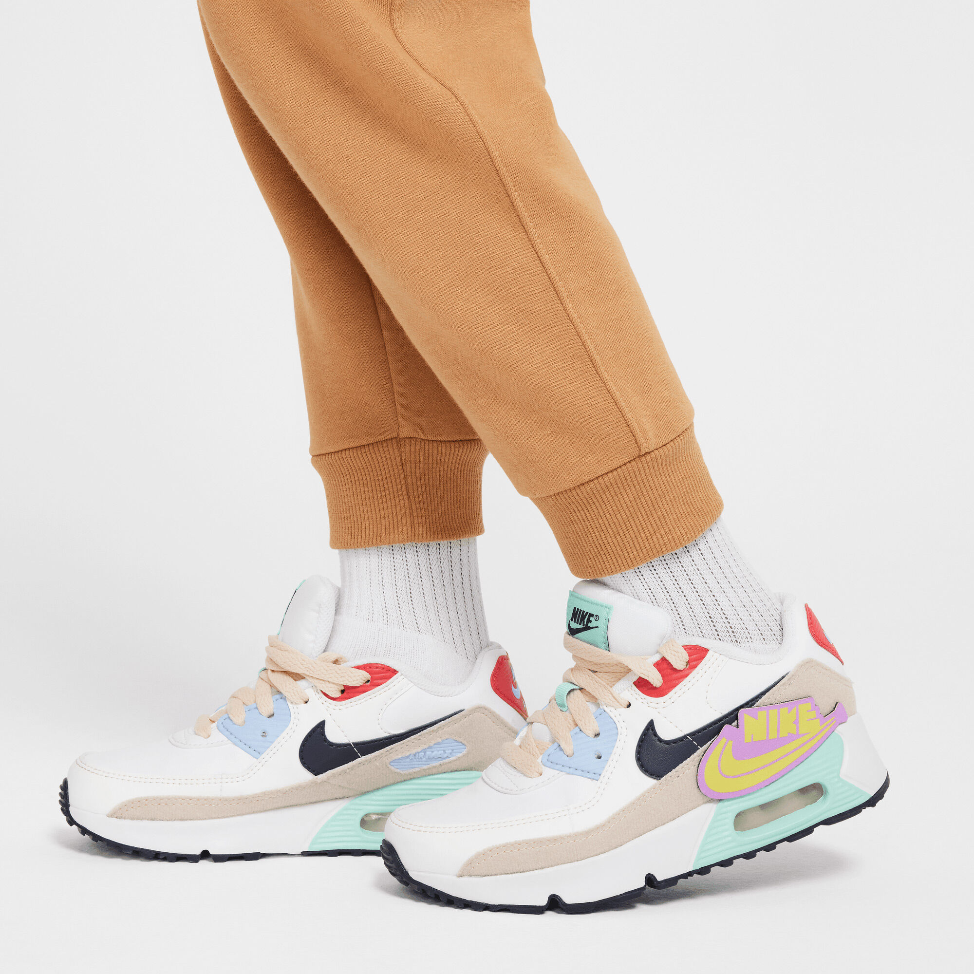 Nike Sportswear Club image number 4