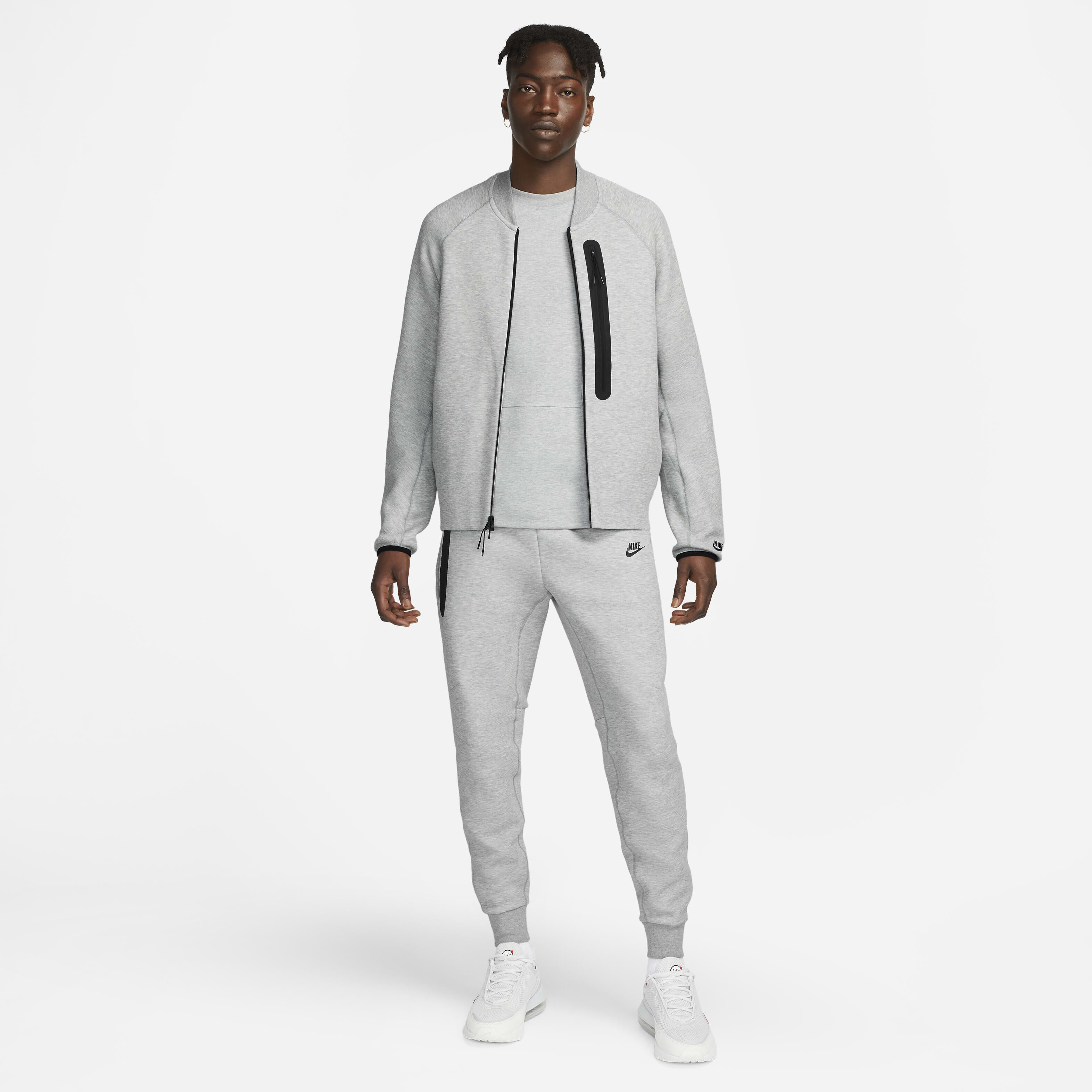 Nike tech fleece bomber discount