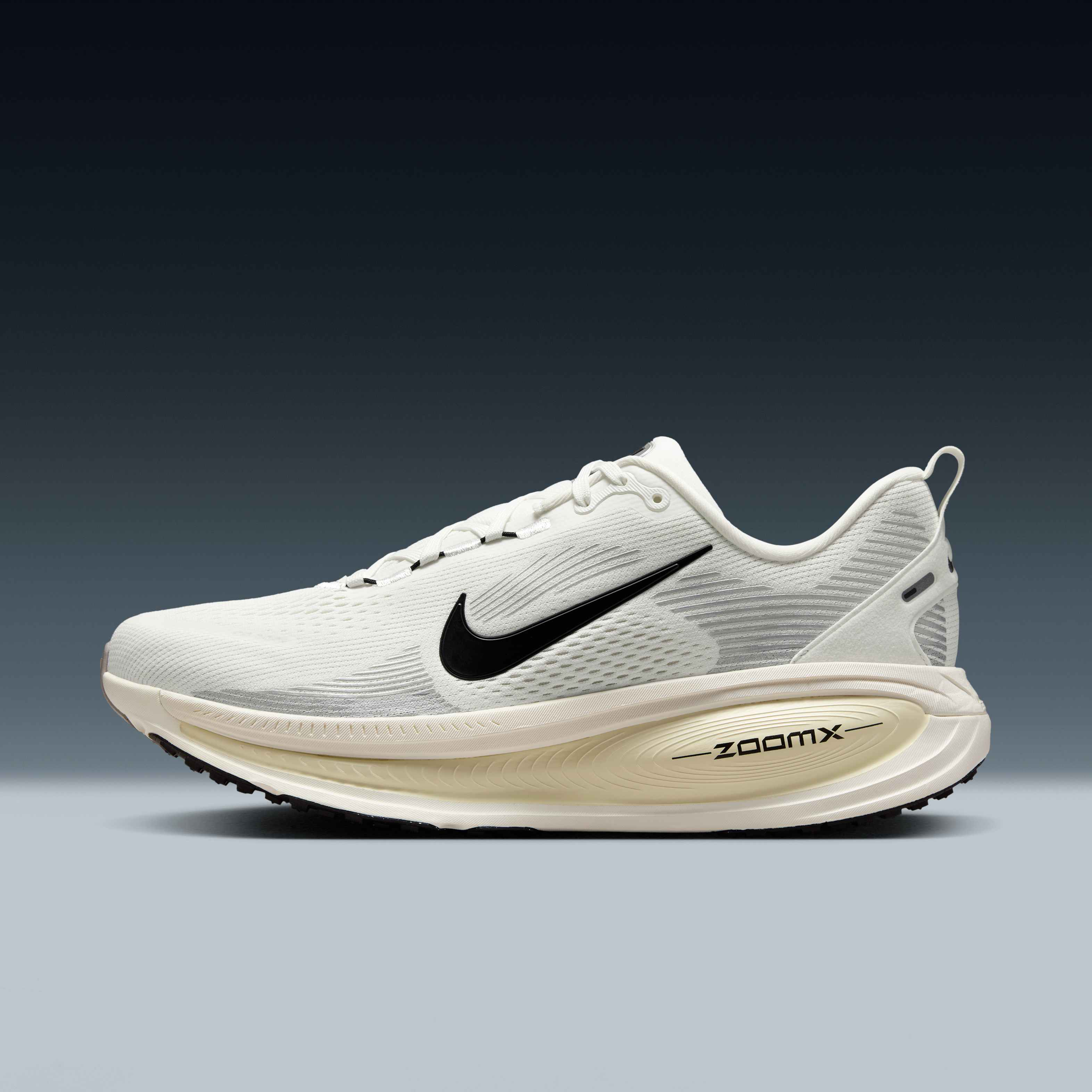 Nike Vomero 18 image number 0