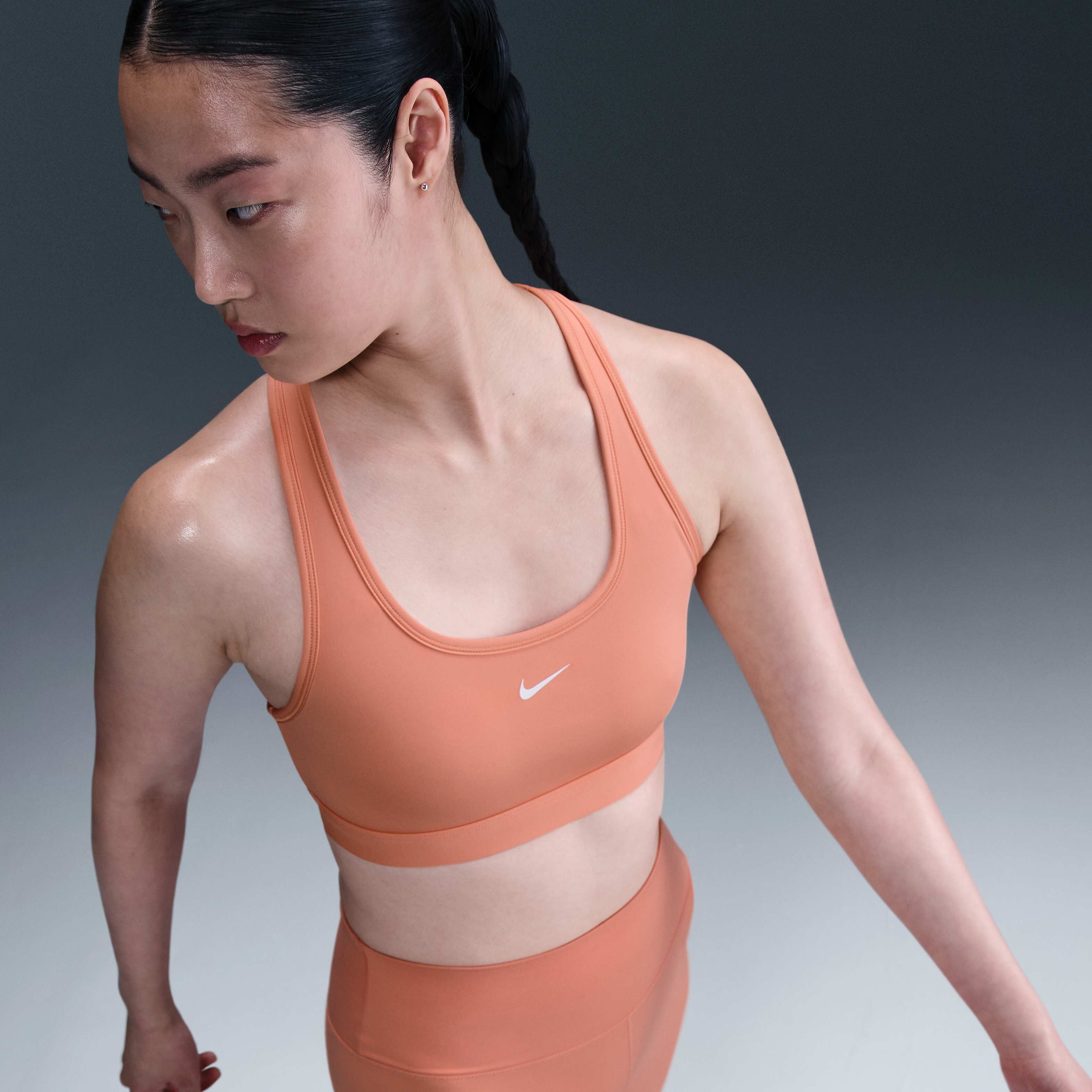 Nike Swoosh Light Support image number 2