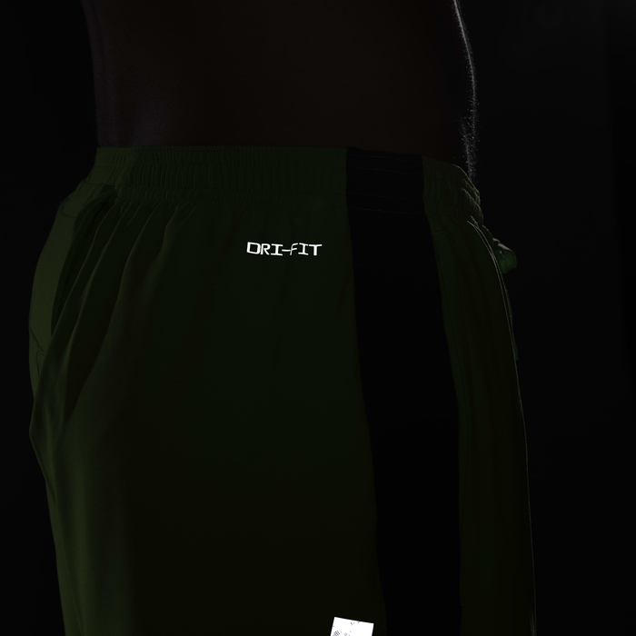 Nike Dri-FIT Run Division Stride image number 11 Nike Dri-FIT Run Division Stride image number 11