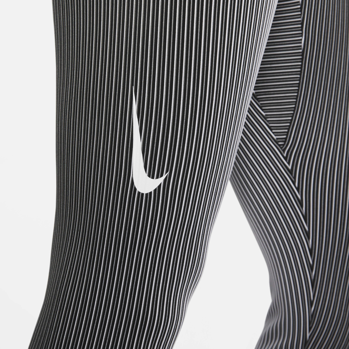 Nike Dri-FIT ADV AeroSwift image number 6 Nike Dri-FIT ADV AeroSwift image number 6
