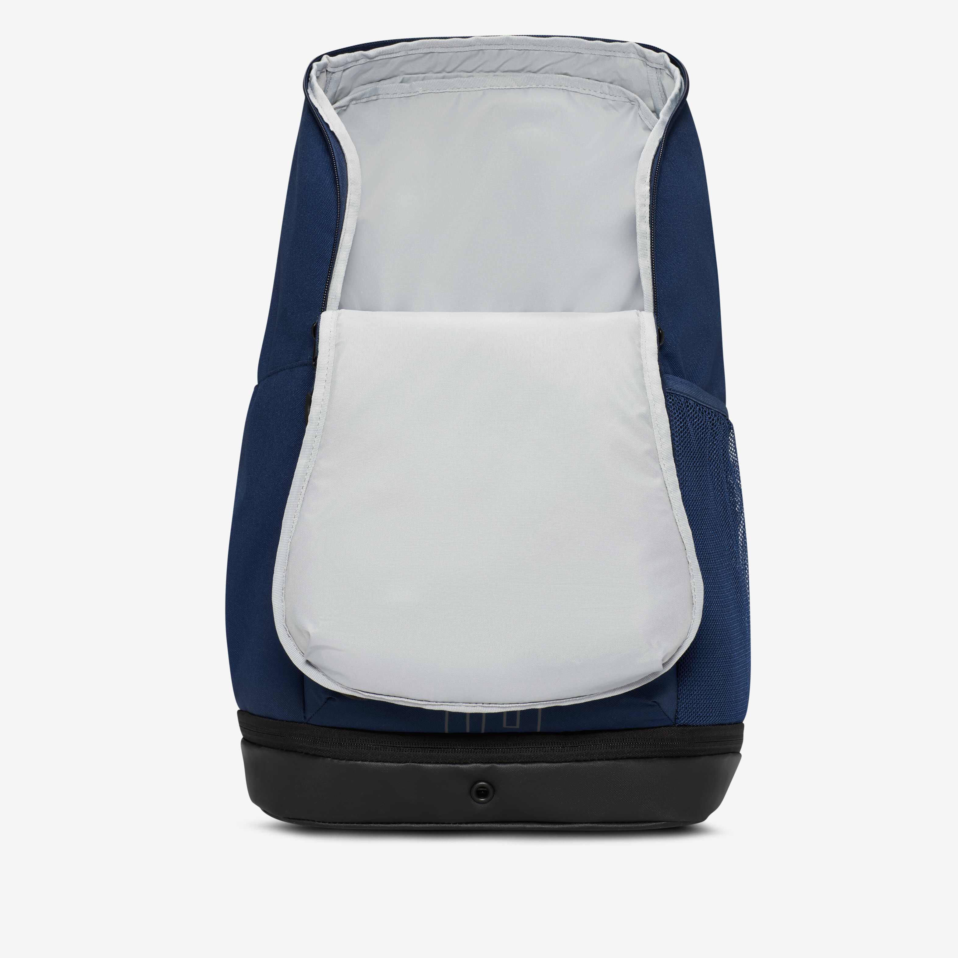 Nike Varsity Elite image number 3