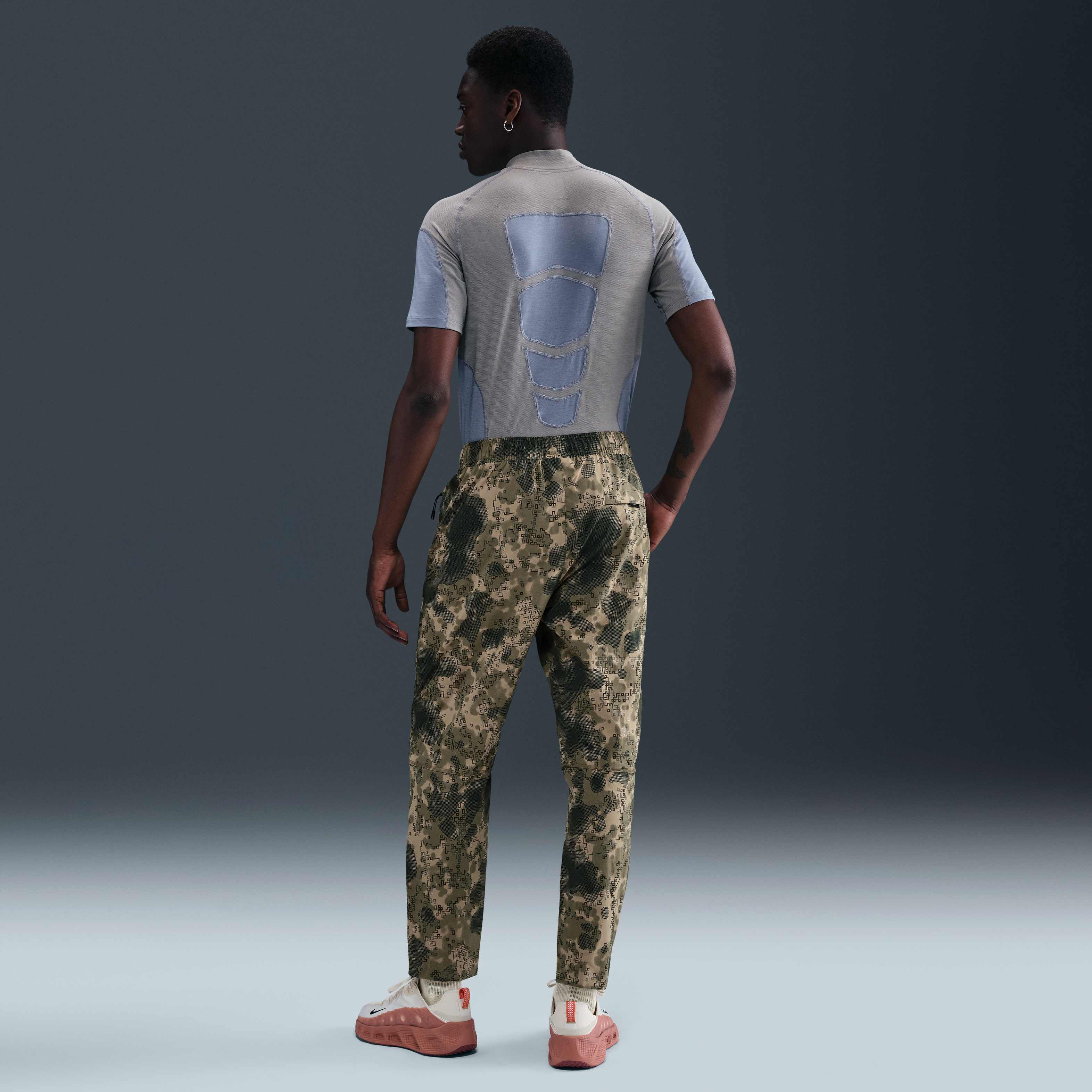 Nike Tech image number 3