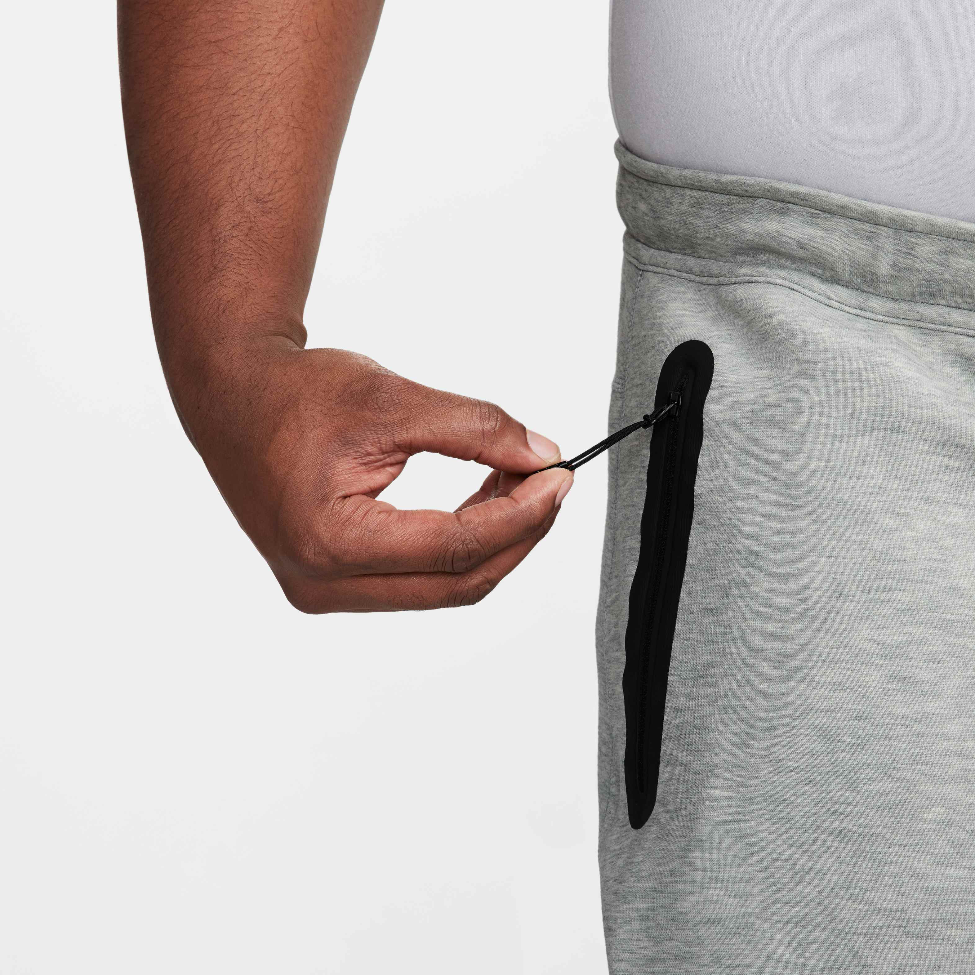 Nike Sportswear Tech Fleece image number 14