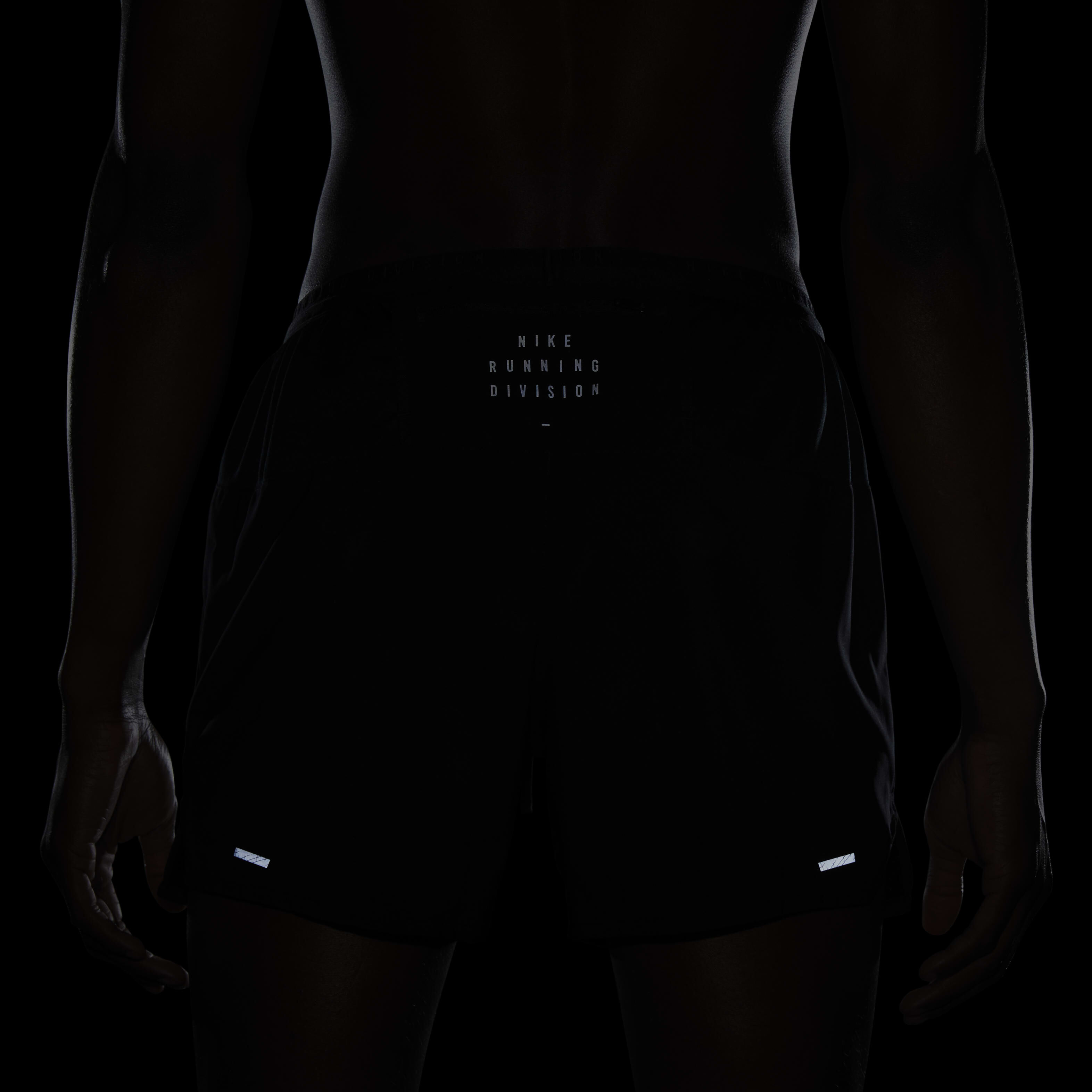 Nike Dri-FIT Stride Run Division image number 7