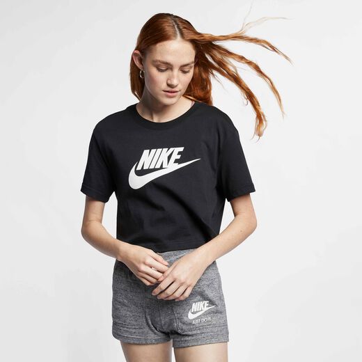 Nike Sportswear Essential
