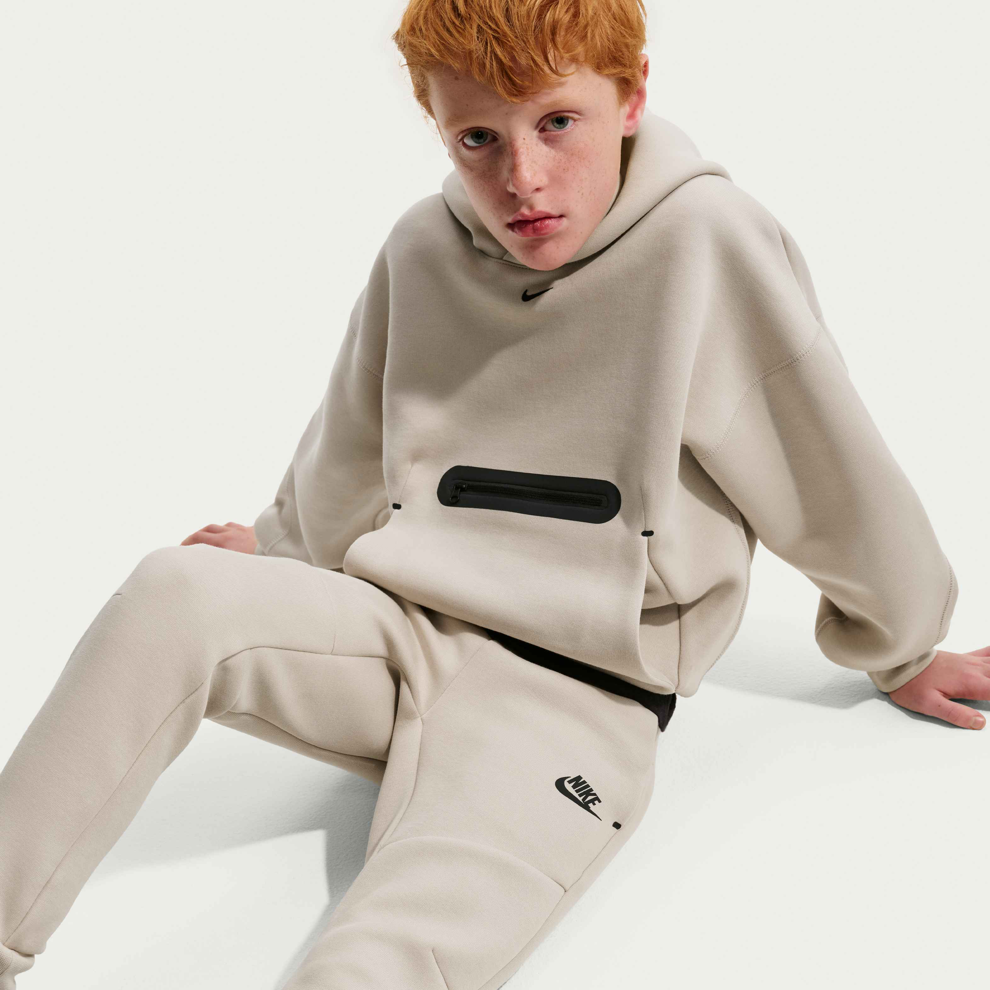 Nike Sportswear Tech Fleece image number 3