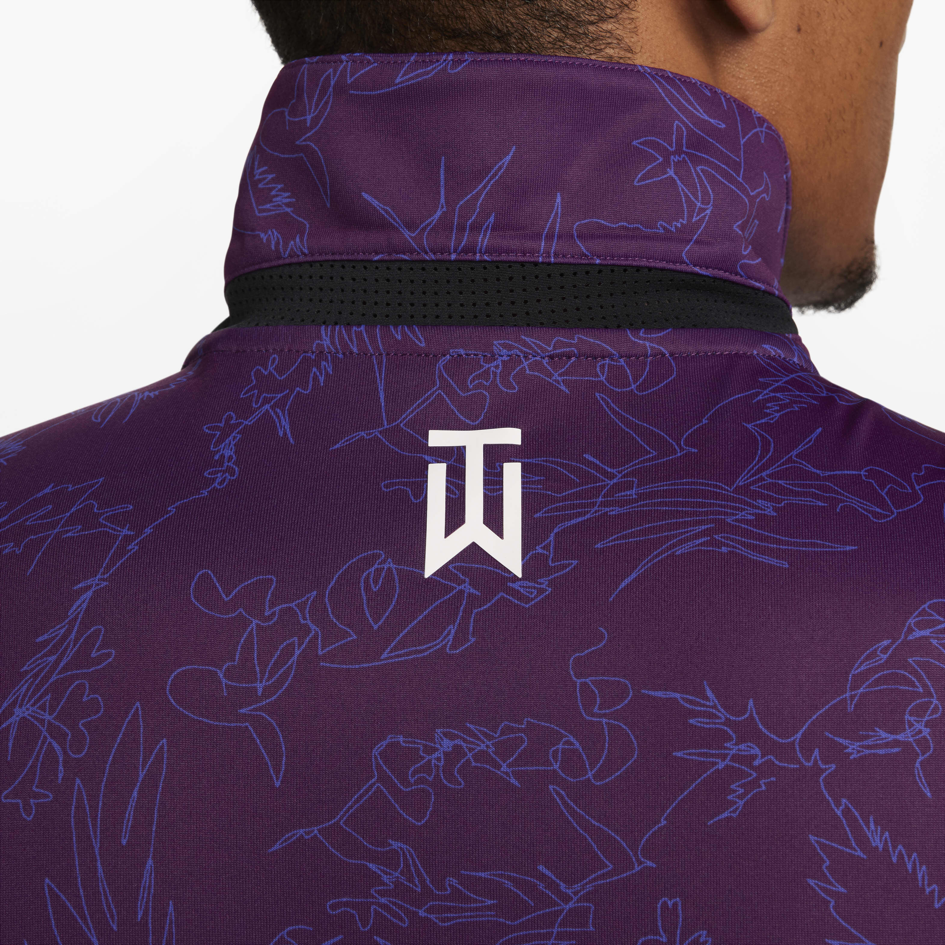 Tiger Woods image number 5