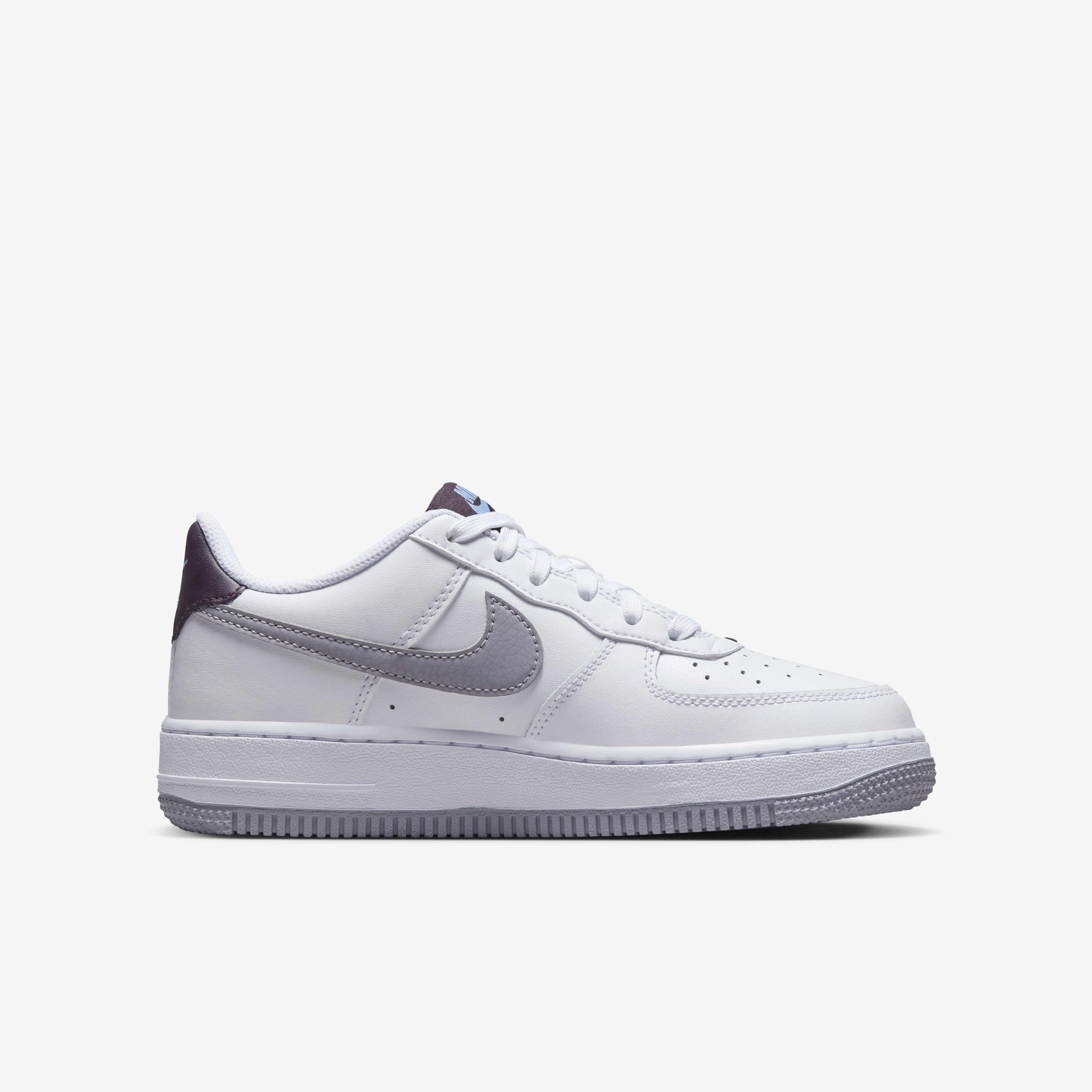 Nike Air Force 1 image number 2
