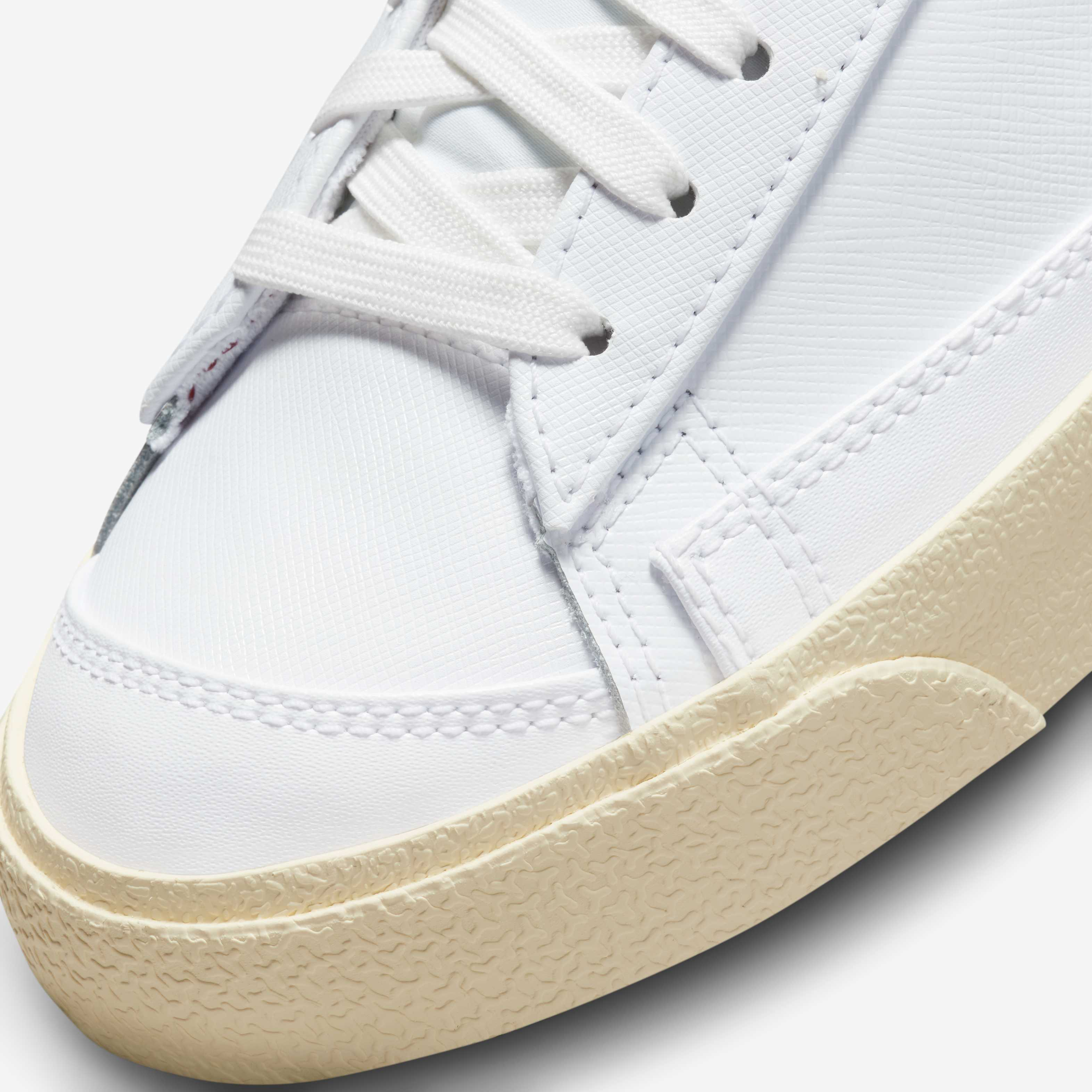 Nike Blazer Mid '77 SE image number 6