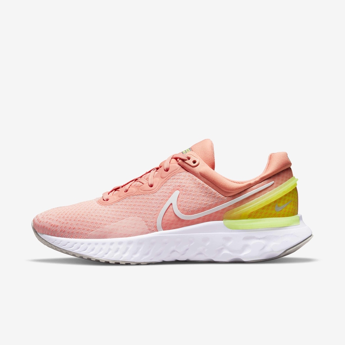 Buy Nike React Miler Women's Road Running Shoes Light Madder
