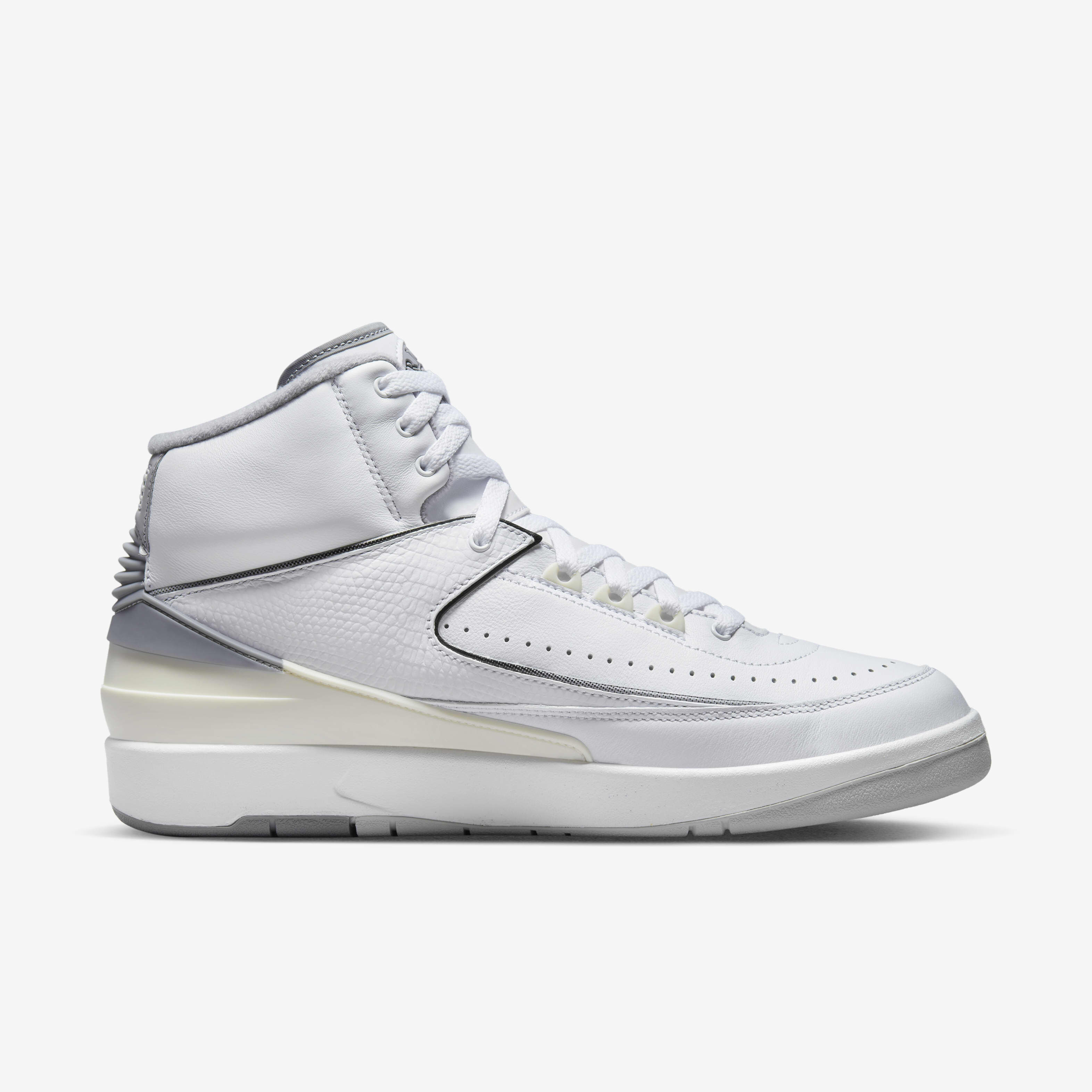 Buy Air Jordan 2 Retro Men s Shoes Nike Saudi Official