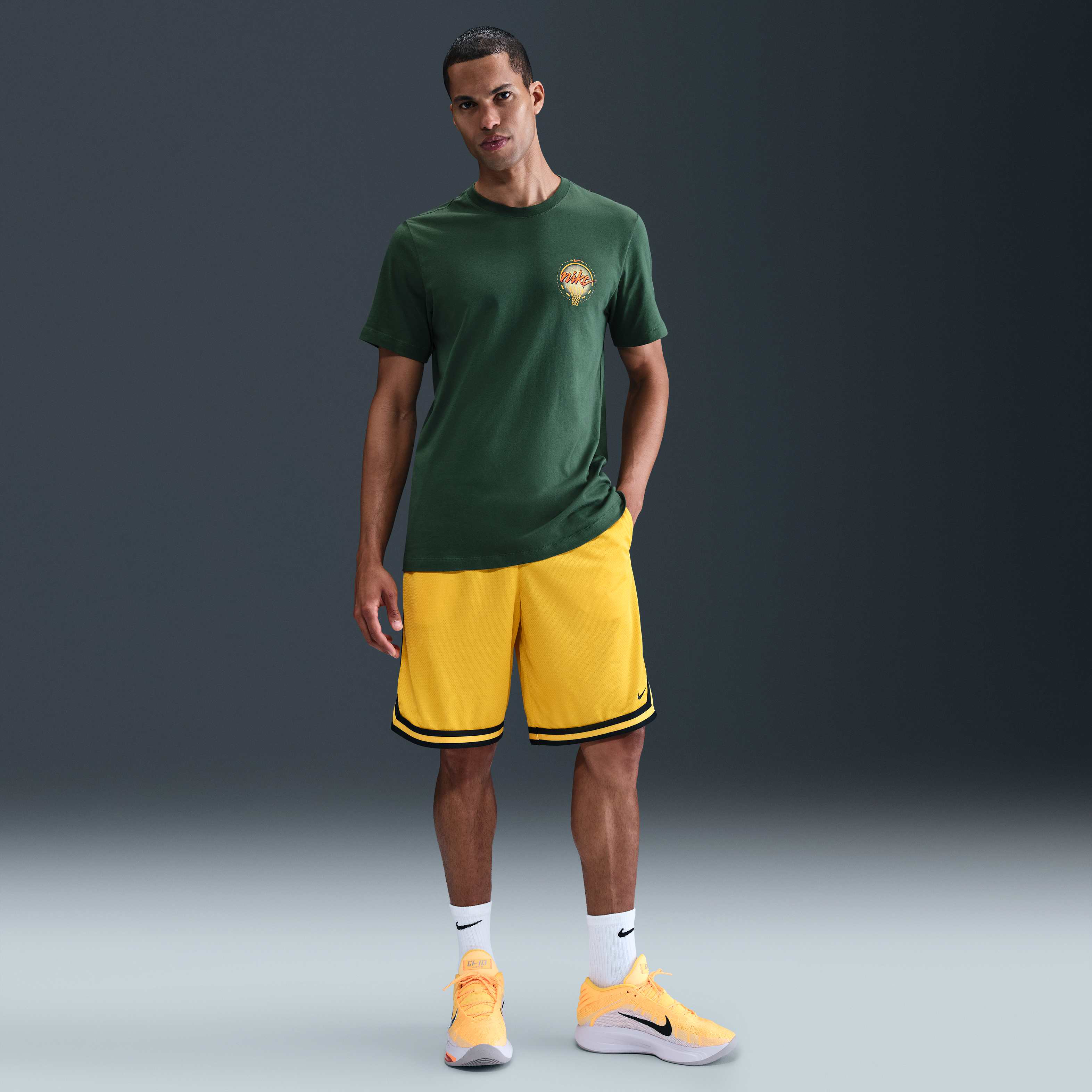Nike image number 3