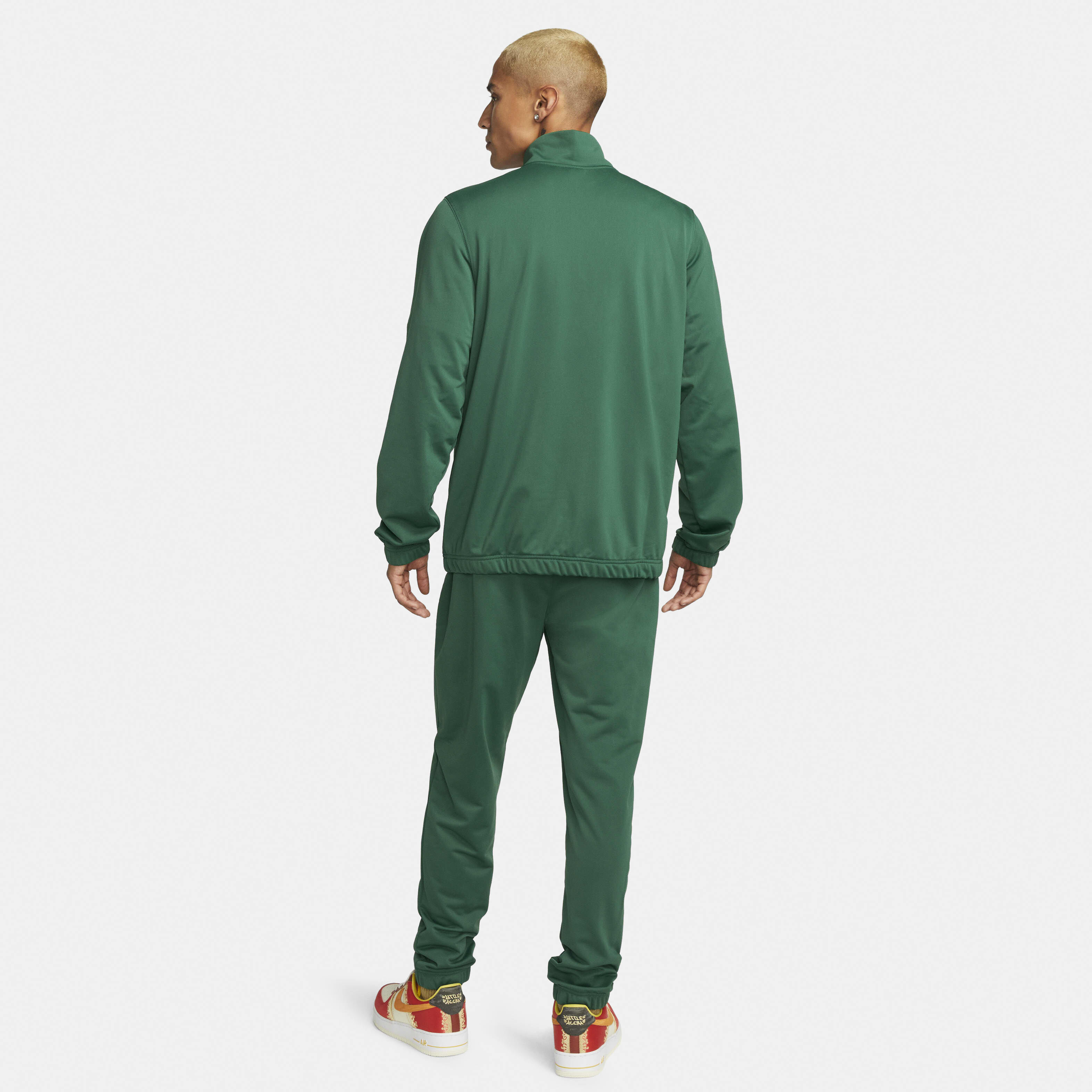 Nike tracksuit dw sports deals