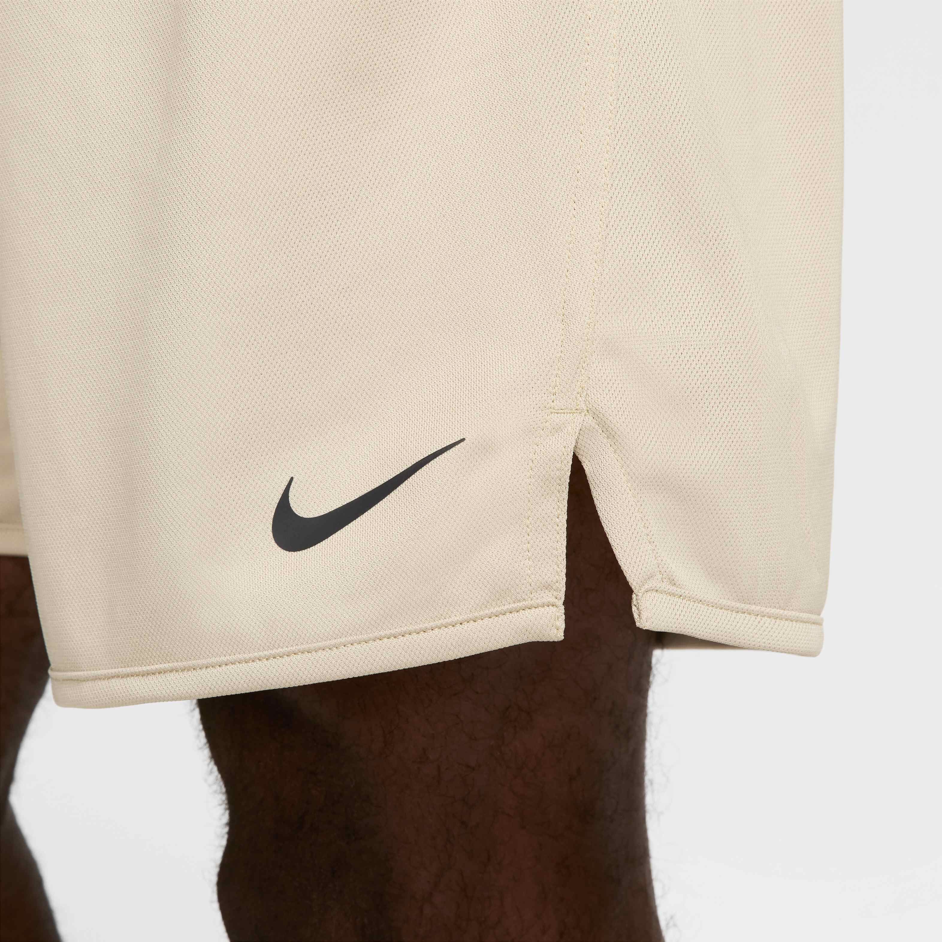 نايكي توتاليتي image number 5