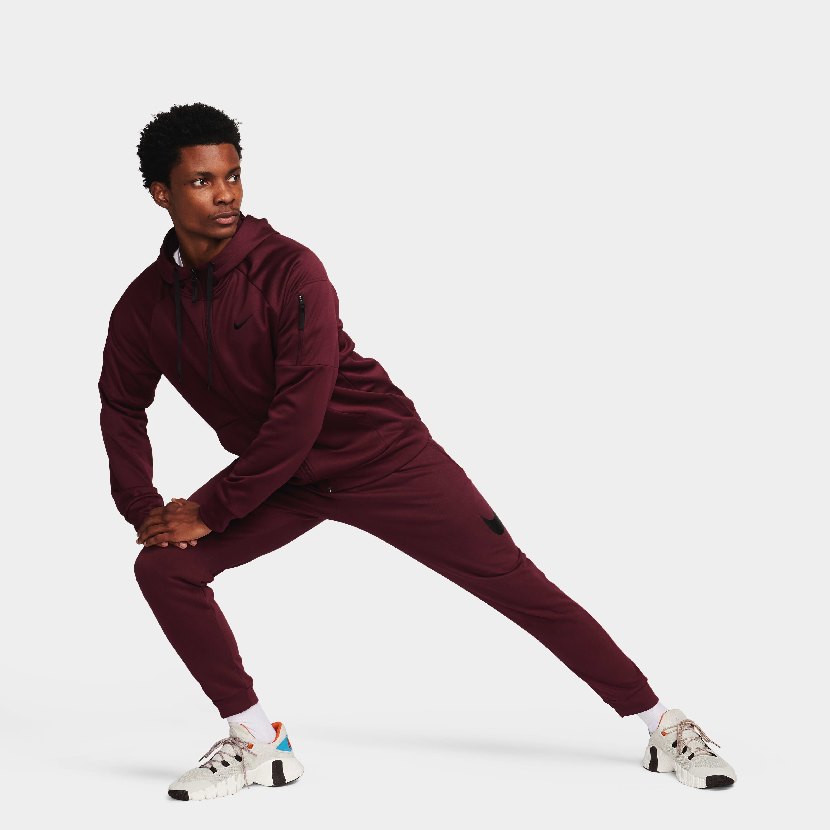 Nike Therma image number 8